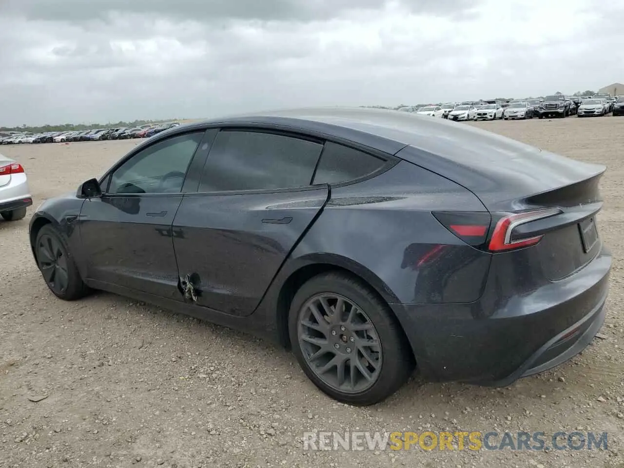 2 fotografías del automóvil dañado 5YJ3E1EA2RF822321 TESLA MODEL 3 2024