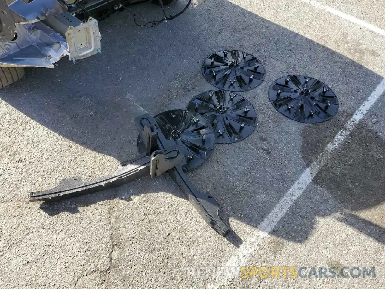12 fotografías del automóvil dañado 5YJ3E1EA3RF721577 TESLA MODEL 3 2024