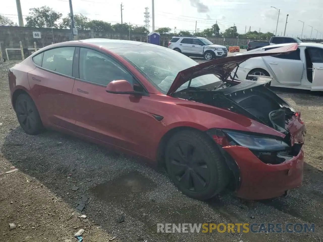 4 fotografías del automóvil dañado 5YJ3E1EA3RF732742 TESLA MODEL 3 2024