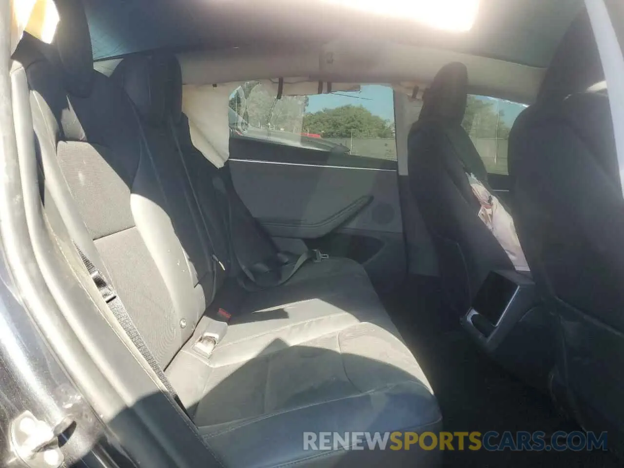11 fotografías del automóvil dañado 5YJ3E1EA3RF746172 TESLA MODEL 3 2024