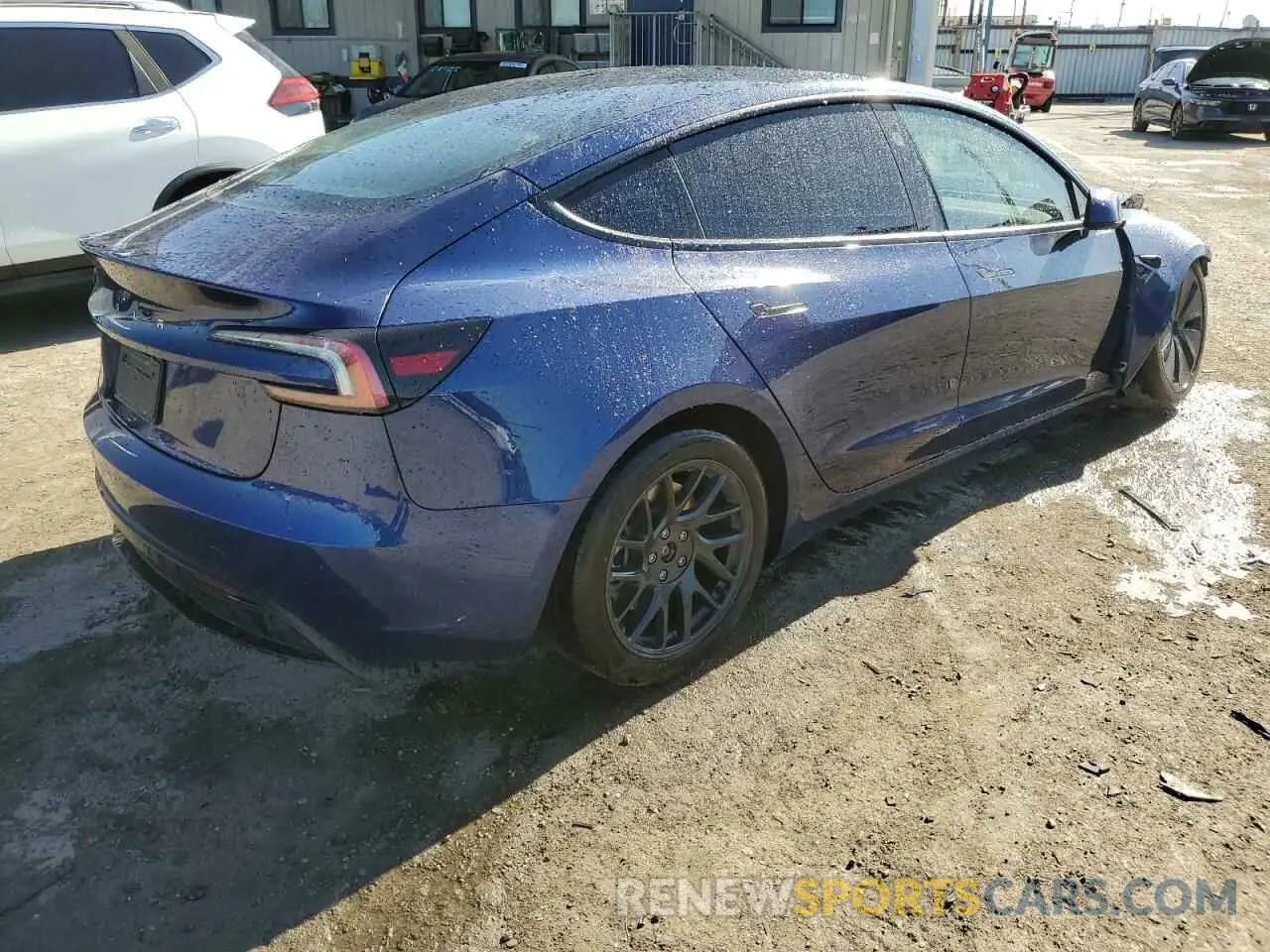 3 fotografías del automóvil dañado 5YJ3E1EA3RF746320 TESLA MODEL 3 2024