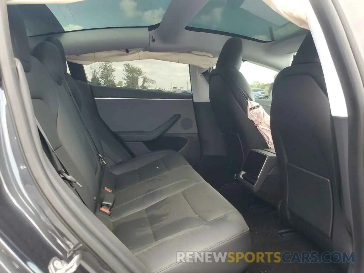 10 fotografías del automóvil dañado 5YJ3E1EA3RF752232 TESLA MODEL 3 2024
