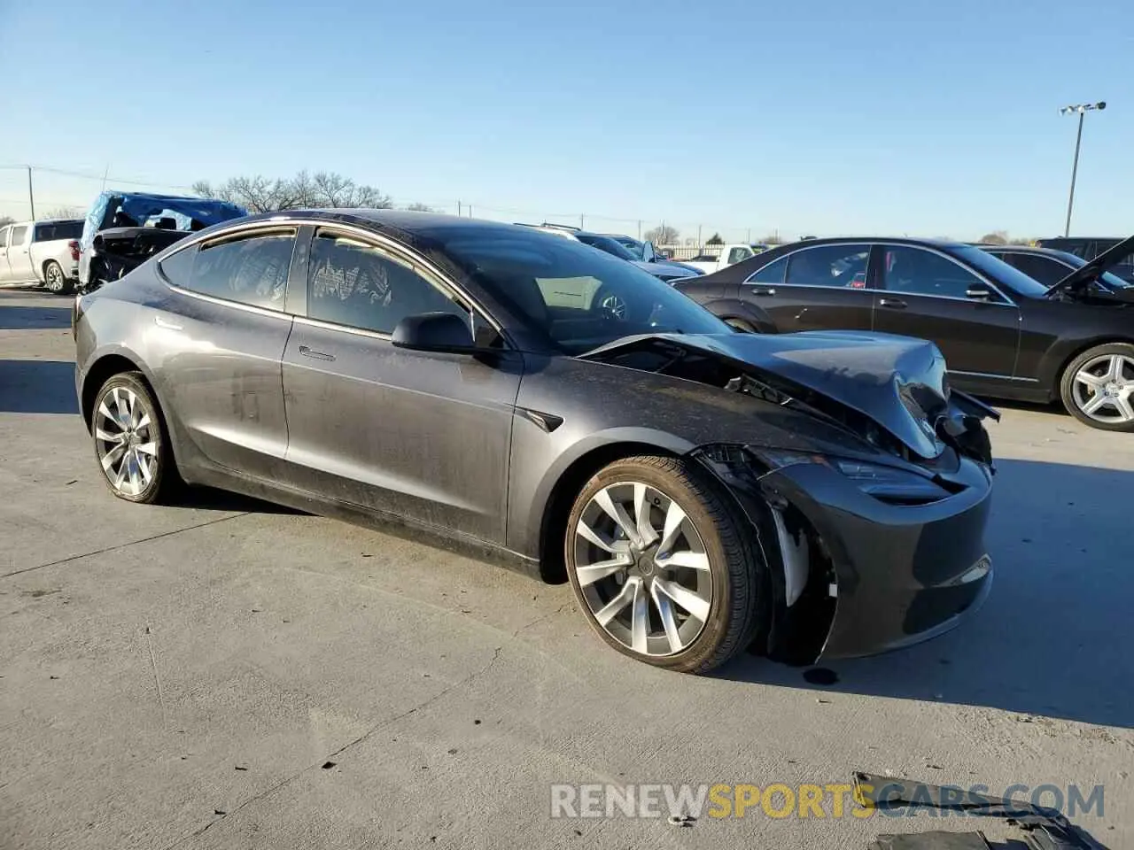 4 fotografías del automóvil dañado 5YJ3E1EA3RF767376 TESLA MODEL 3 2024