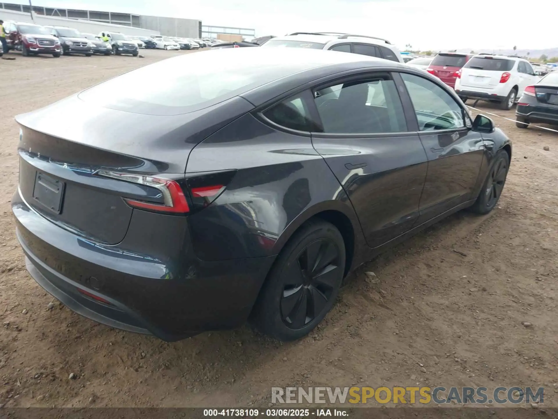 4 fotografías del automóvil dañado 5YJ3E1EA3RF771010 TESLA MODEL 3 2024