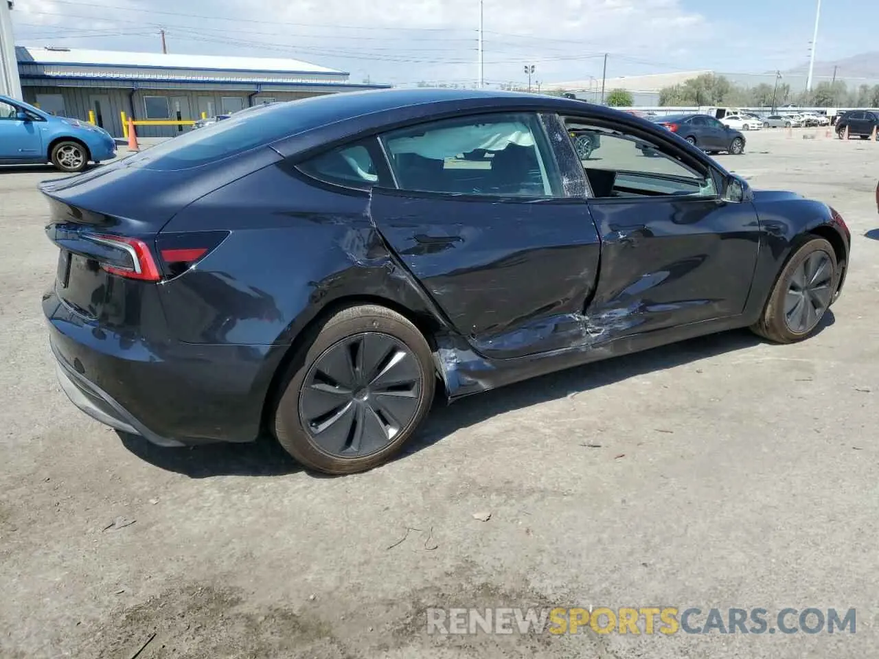 3 fotografías del automóvil dañado 5YJ3E1EA3RF784534 TESLA MODEL 3 2024