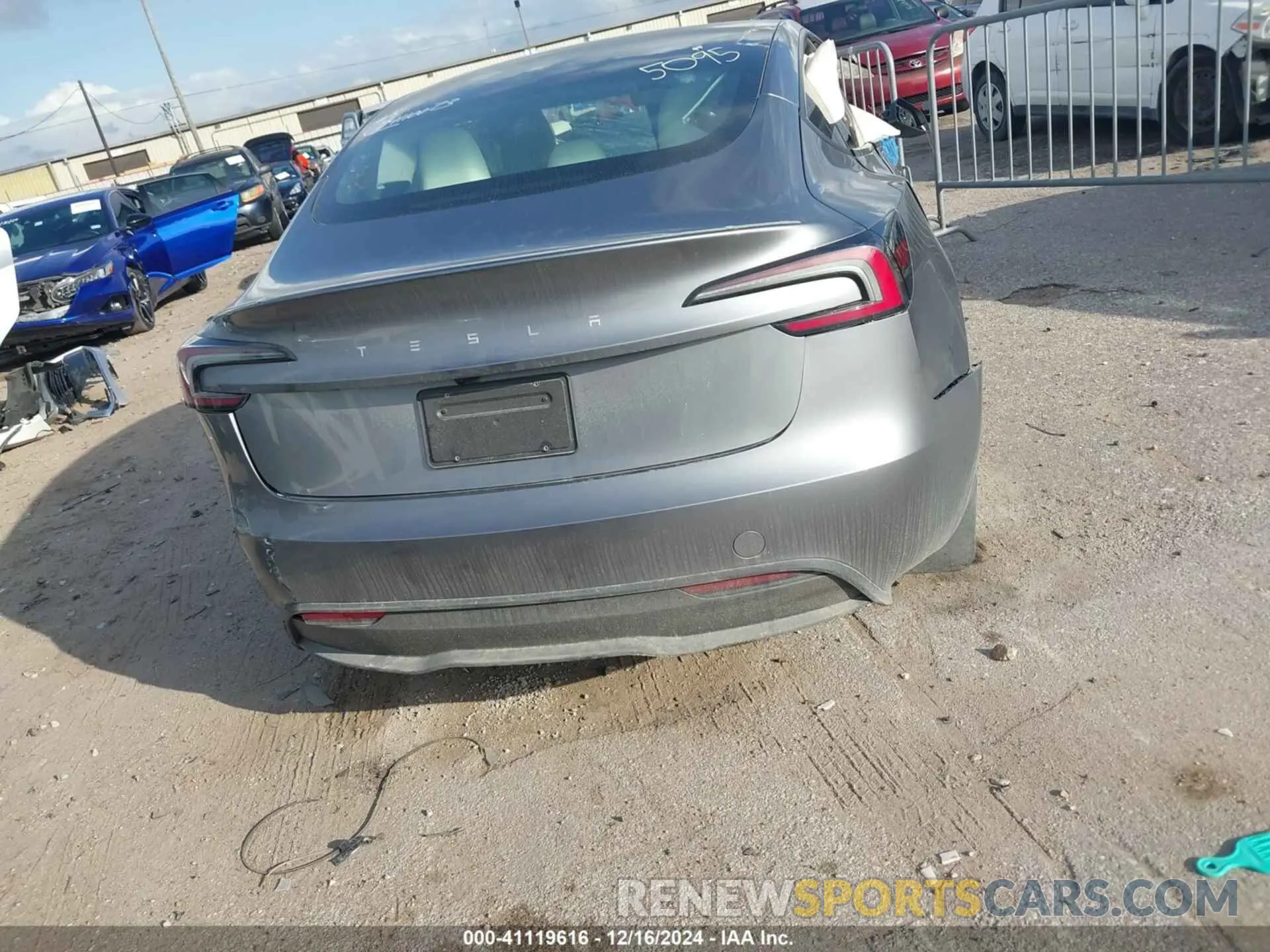 15 fotografías del automóvil dañado 5YJ3E1EA3RF865095 TESLA MODEL 3 2024