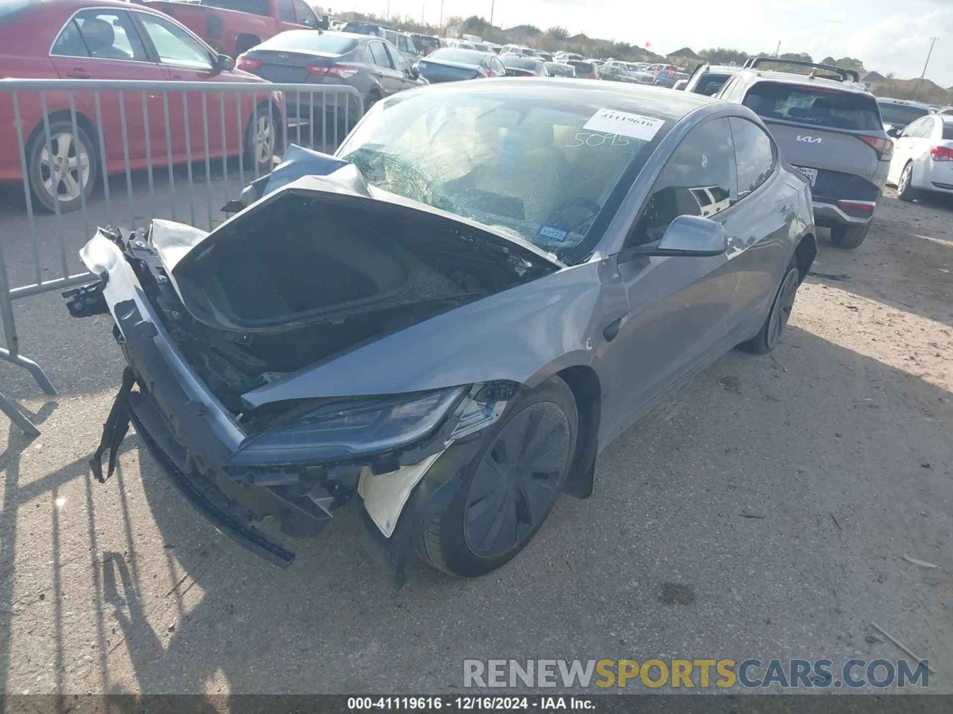2 fotografías del automóvil dañado 5YJ3E1EA3RF865095 TESLA MODEL 3 2024