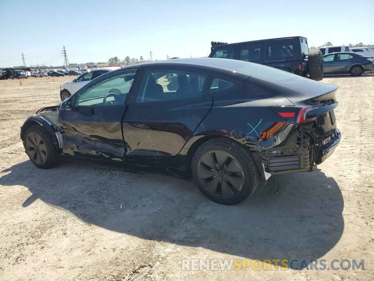 2 fotografías del automóvil dañado 5YJ3E1EA3RF872810 TESLA MODEL 3 2024