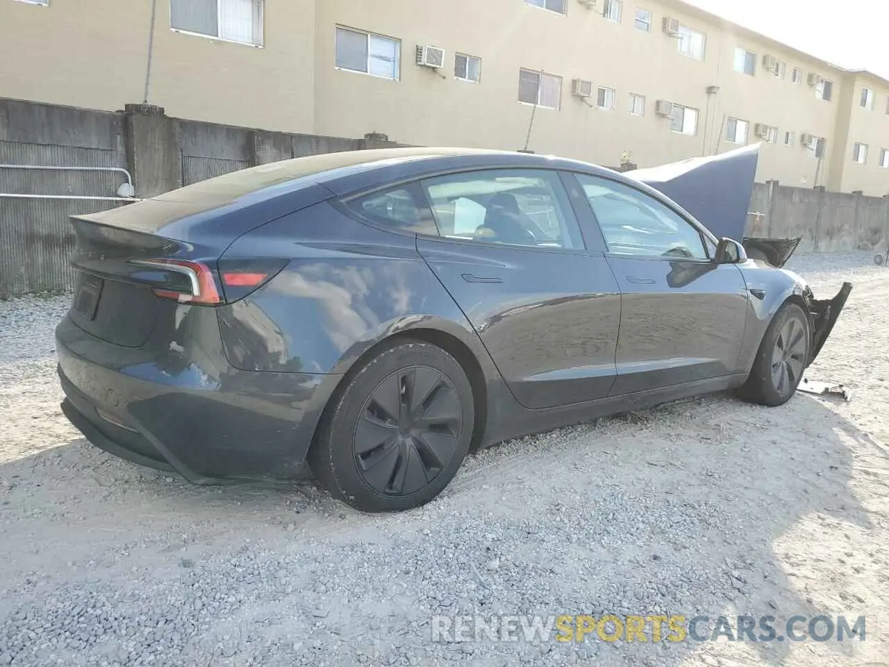 3 fotografías del automóvil dañado 5YJ3E1EA4RF727260 TESLA MODEL 3 2024