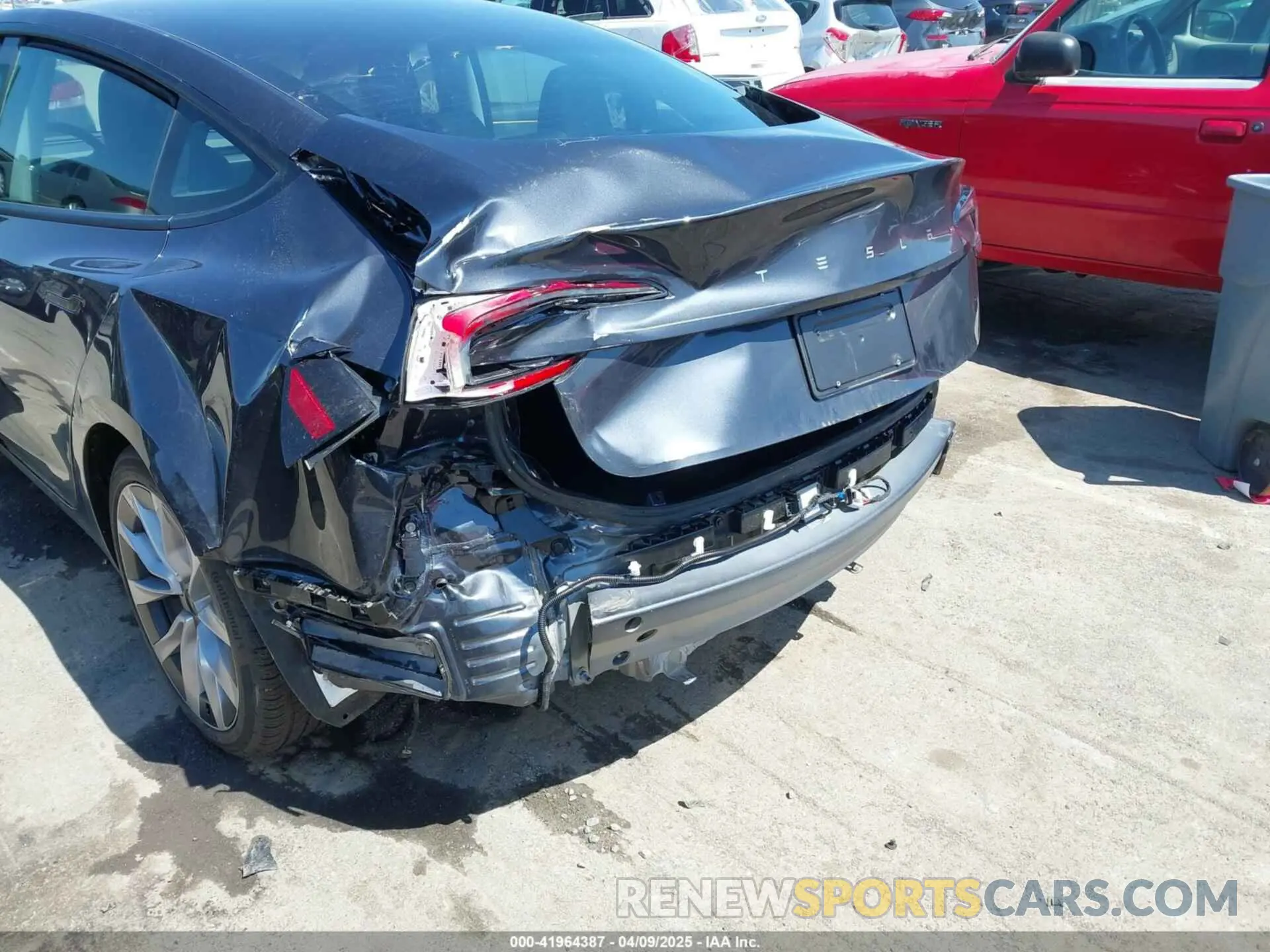 20 fotografías del automóvil dañado 5YJ3E1EA4RF735729 TESLA MODEL 3 2024