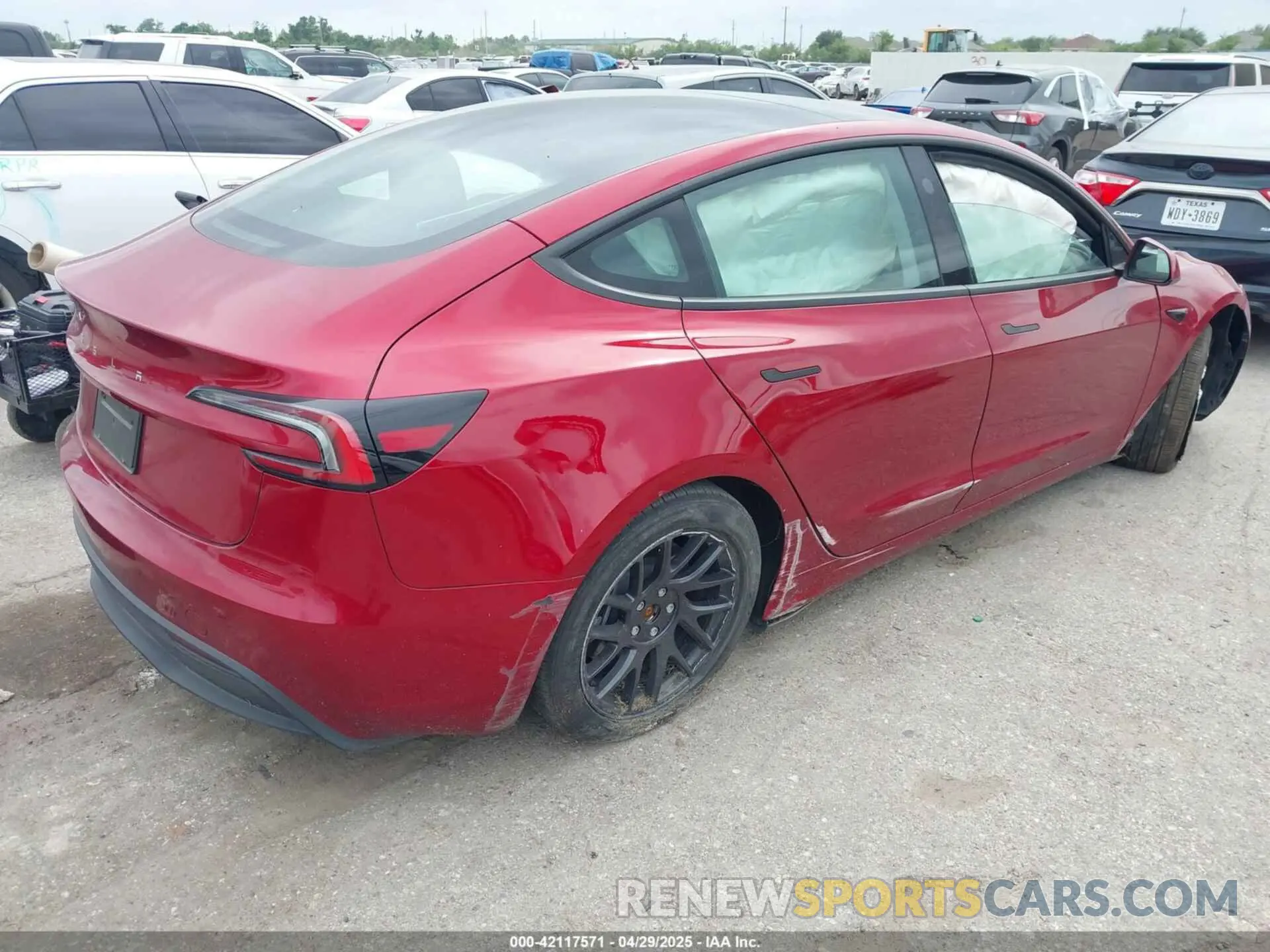 4 fotografías del automóvil dañado 5YJ3E1EA4RF738212 TESLA MODEL 3 2024