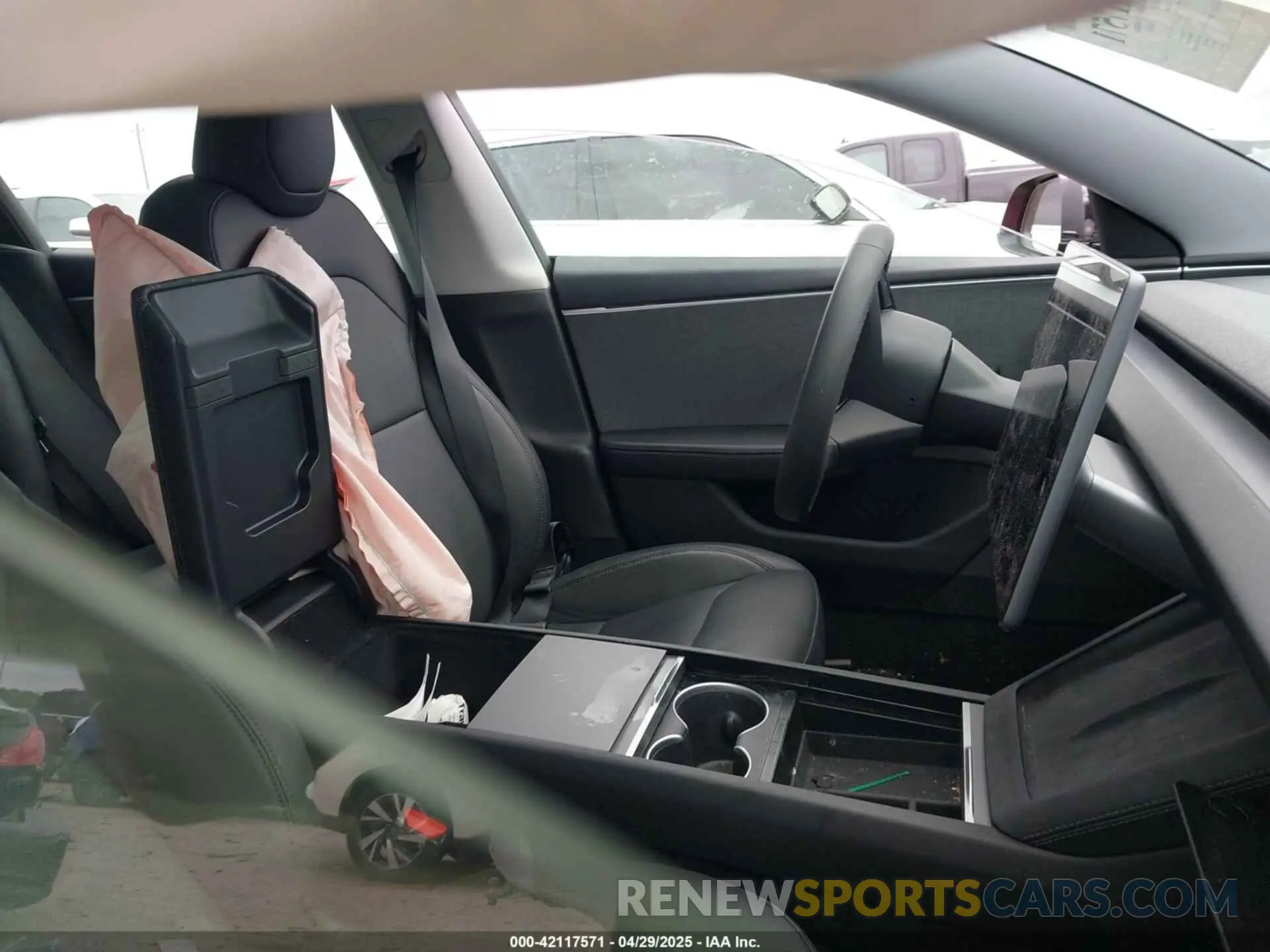 5 fotografías del automóvil dañado 5YJ3E1EA4RF738212 TESLA MODEL 3 2024