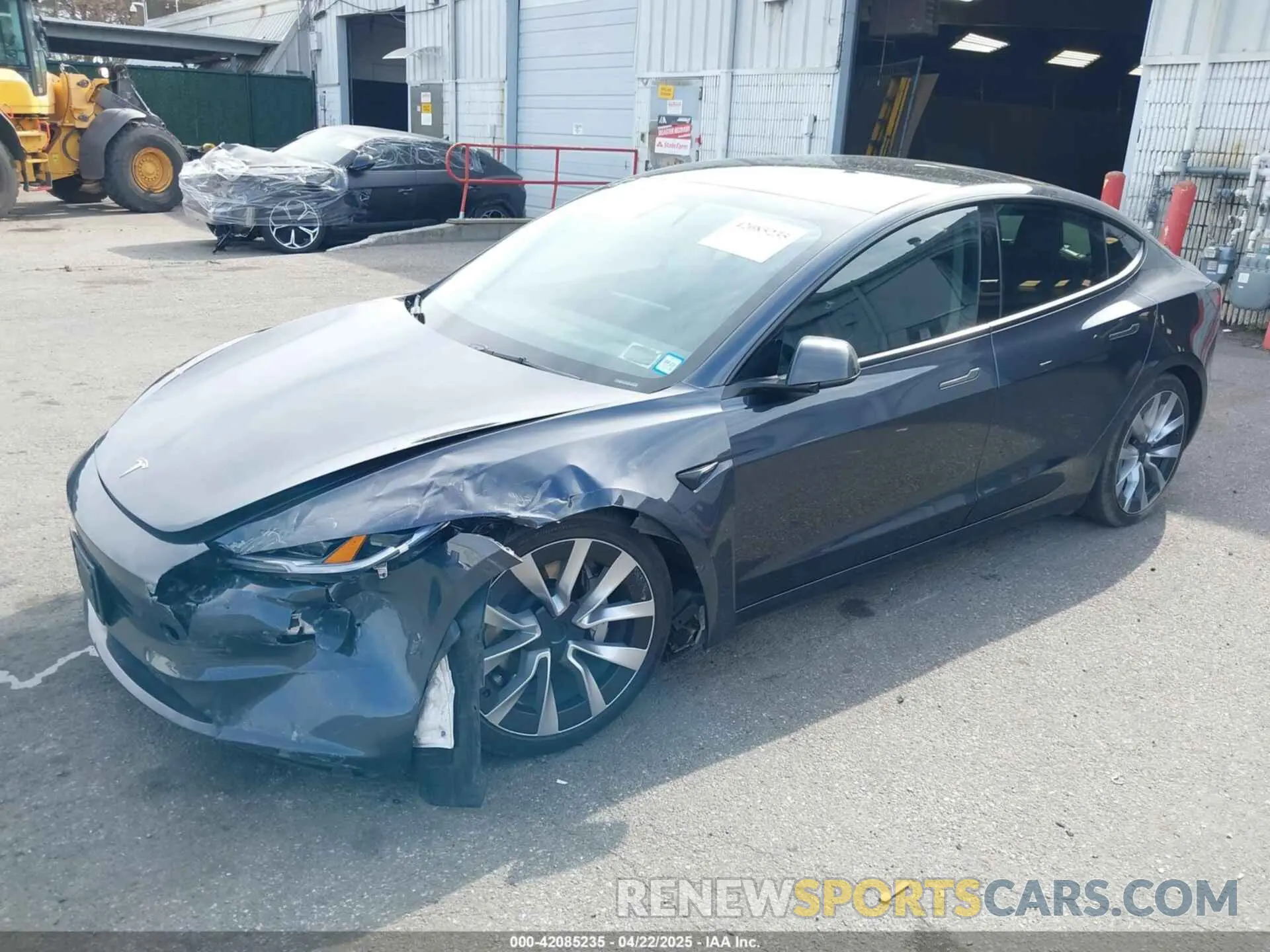 2 fotografías del automóvil dañado 5YJ3E1EA4RF742745 TESLA MODEL 3 2024