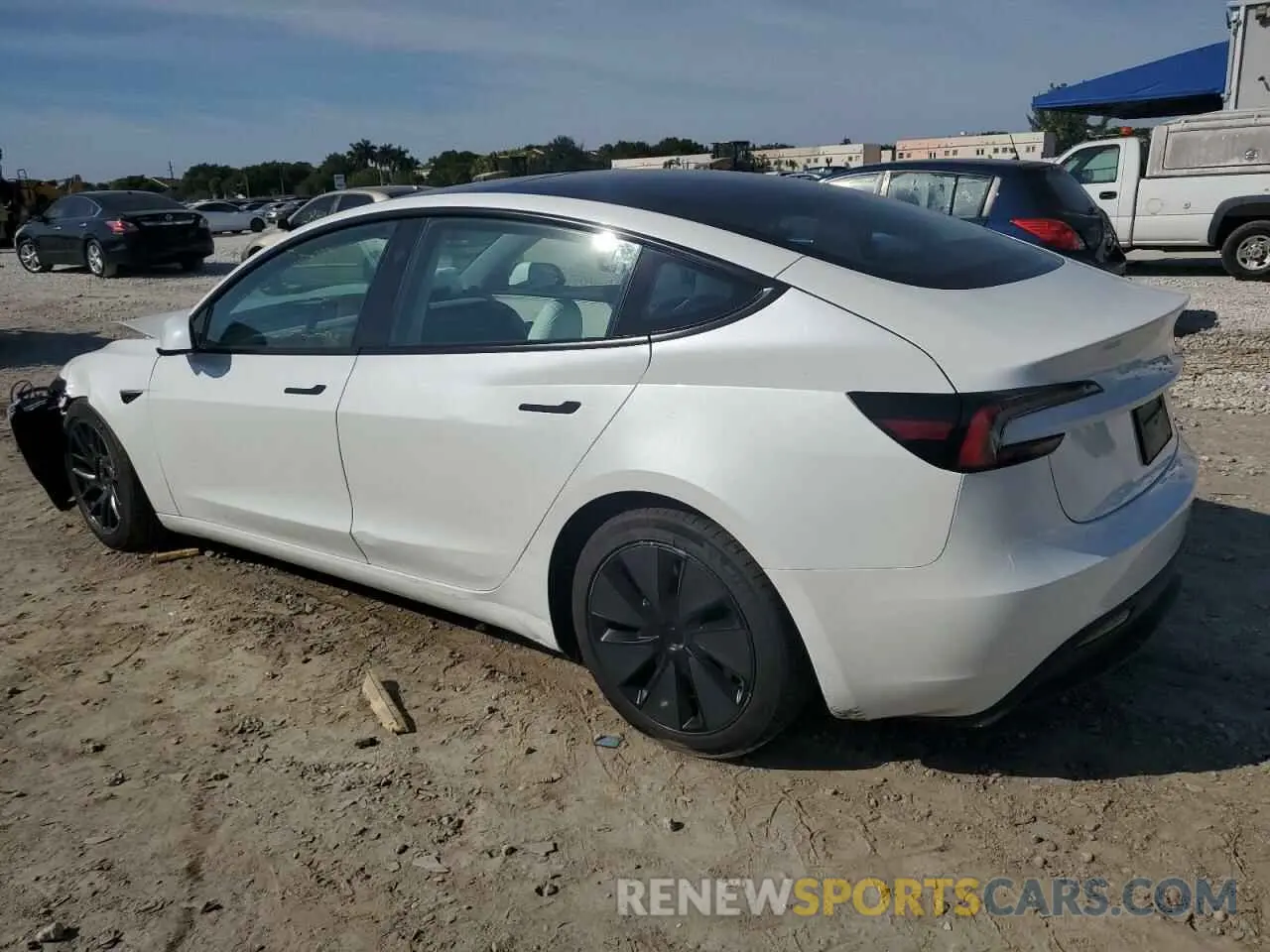 2 fotografías del automóvil dañado 5YJ3E1EA4RF800921 TESLA MODEL 3 2024