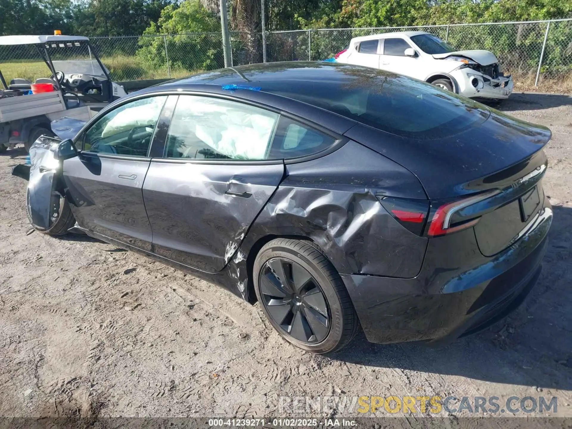 3 fotografías del automóvil dañado 5YJ3E1EA4RF823499 TESLA MODEL 3 2024