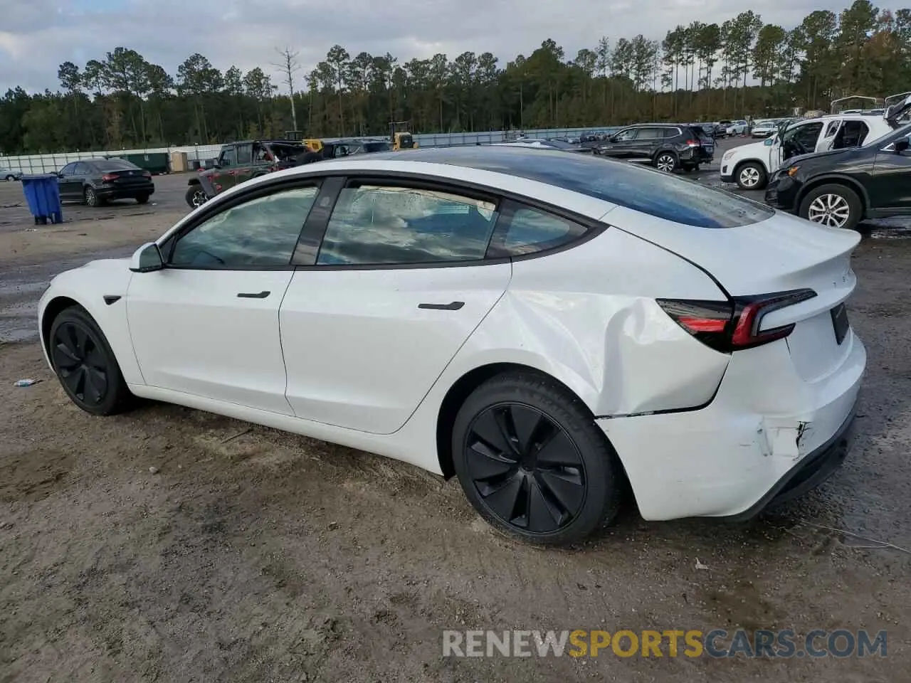 2 fotografías del automóvil dañado 5YJ3E1EA4RF825415 TESLA MODEL 3 2024