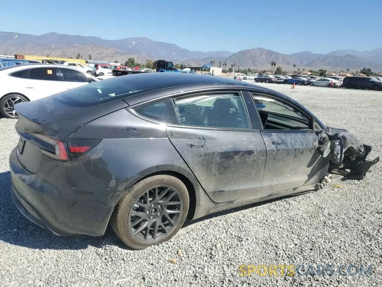 3 fotografías del automóvil dañado 5YJ3E1EA4RF846815 TESLA MODEL 3 2024
