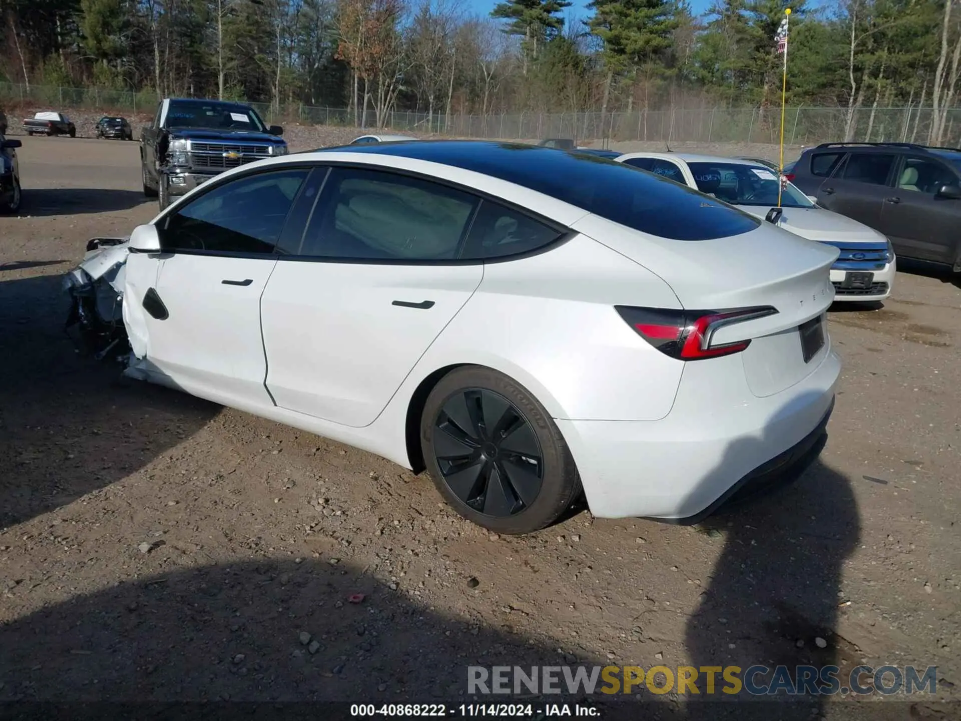3 fotografías del automóvil dañado 5YJ3E1EA4RF849567 TESLA MODEL 3 2024