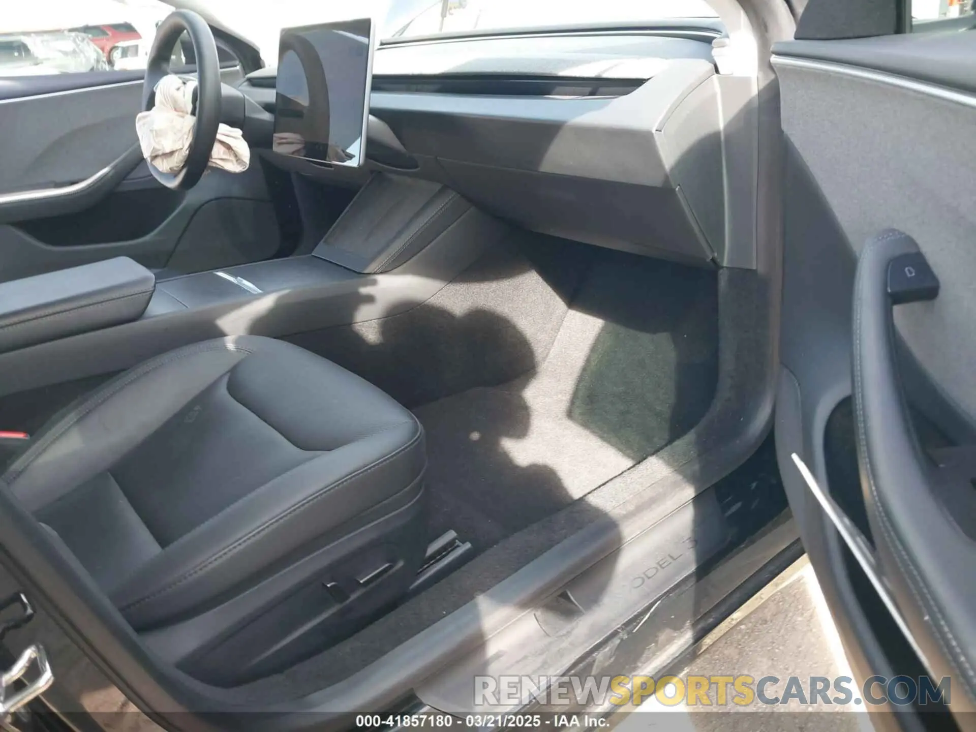 5 fotografías del automóvil dañado 5YJ3E1EA5RF716946 TESLA MODEL 3 2024
