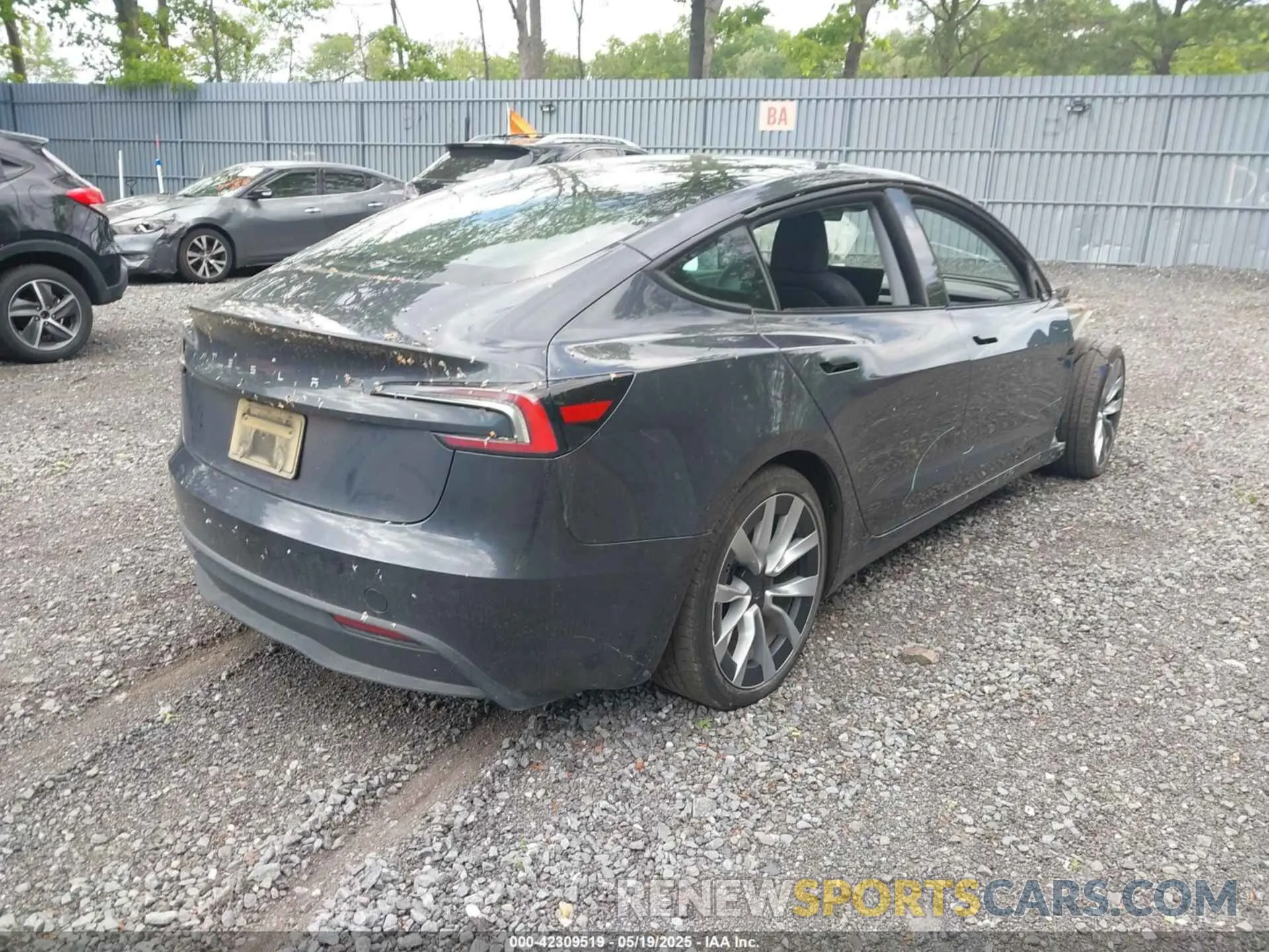 4 fotografías del automóvil dañado 5YJ3E1EA5RF722519 TESLA MODEL 3 2024