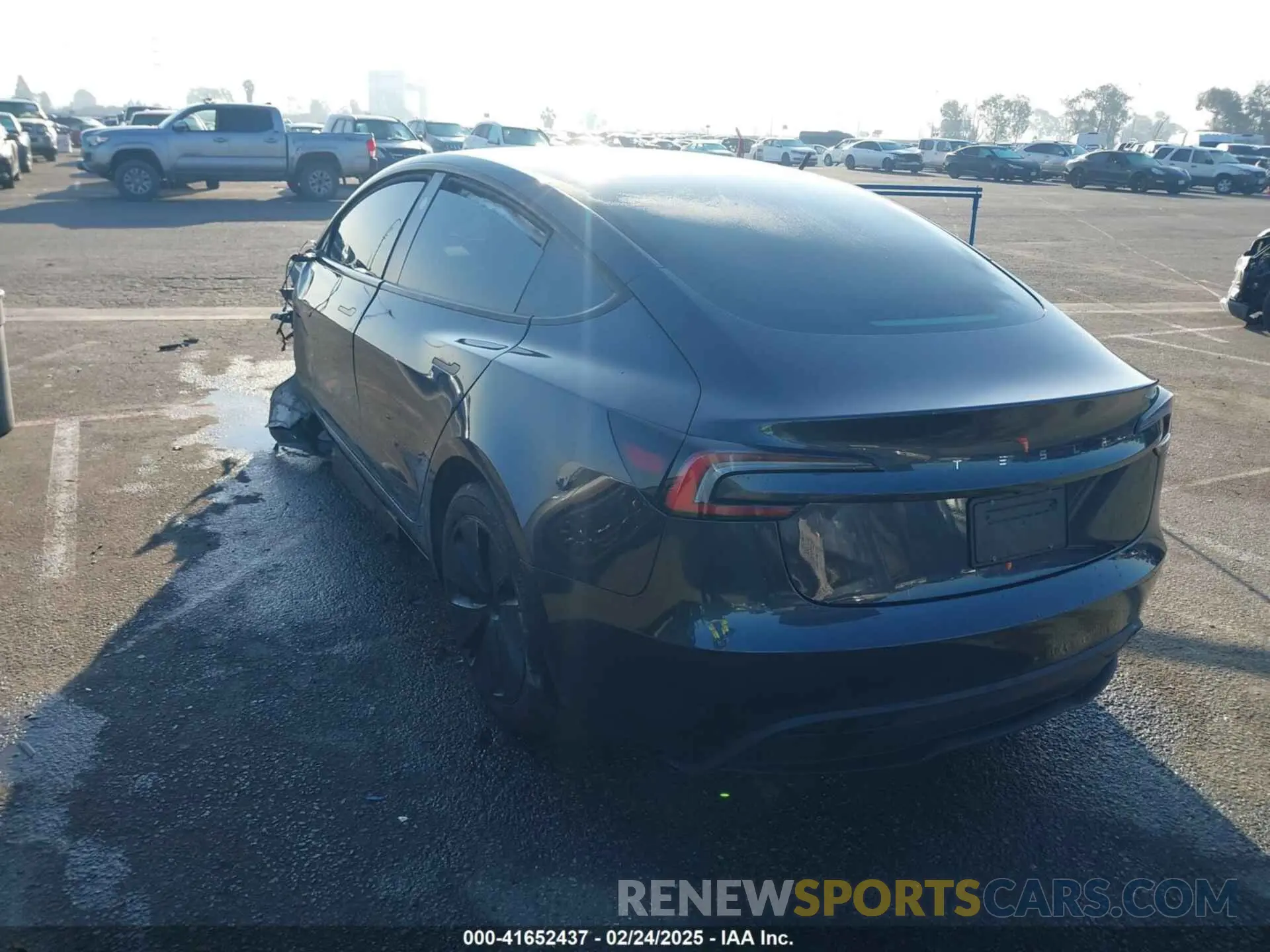 3 fotografías del automóvil dañado 5YJ3E1EA5RF783661 TESLA MODEL 3 2024