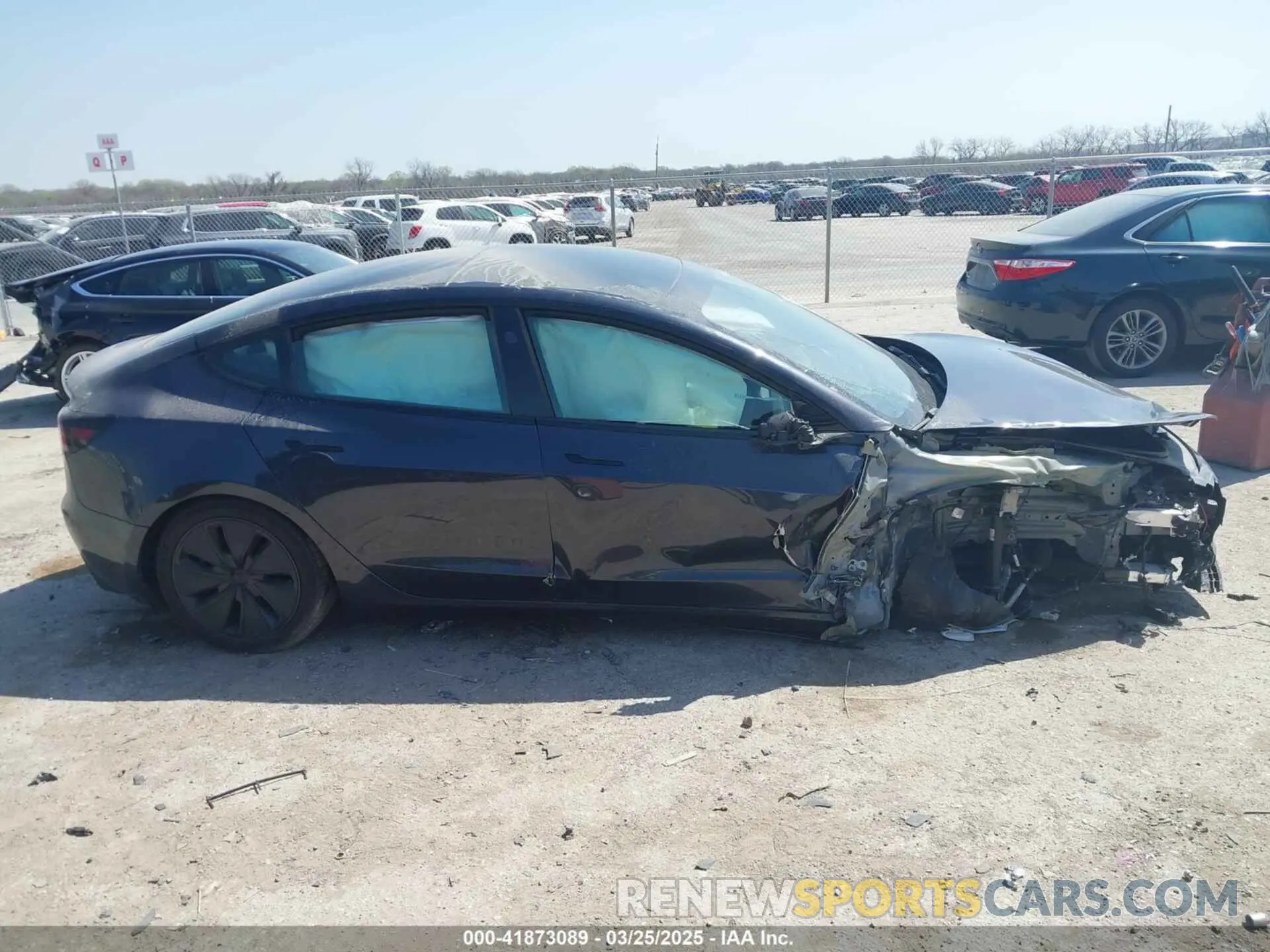 12 fotografías del automóvil dañado 5YJ3E1EA5RF843972 TESLA MODEL 3 2024