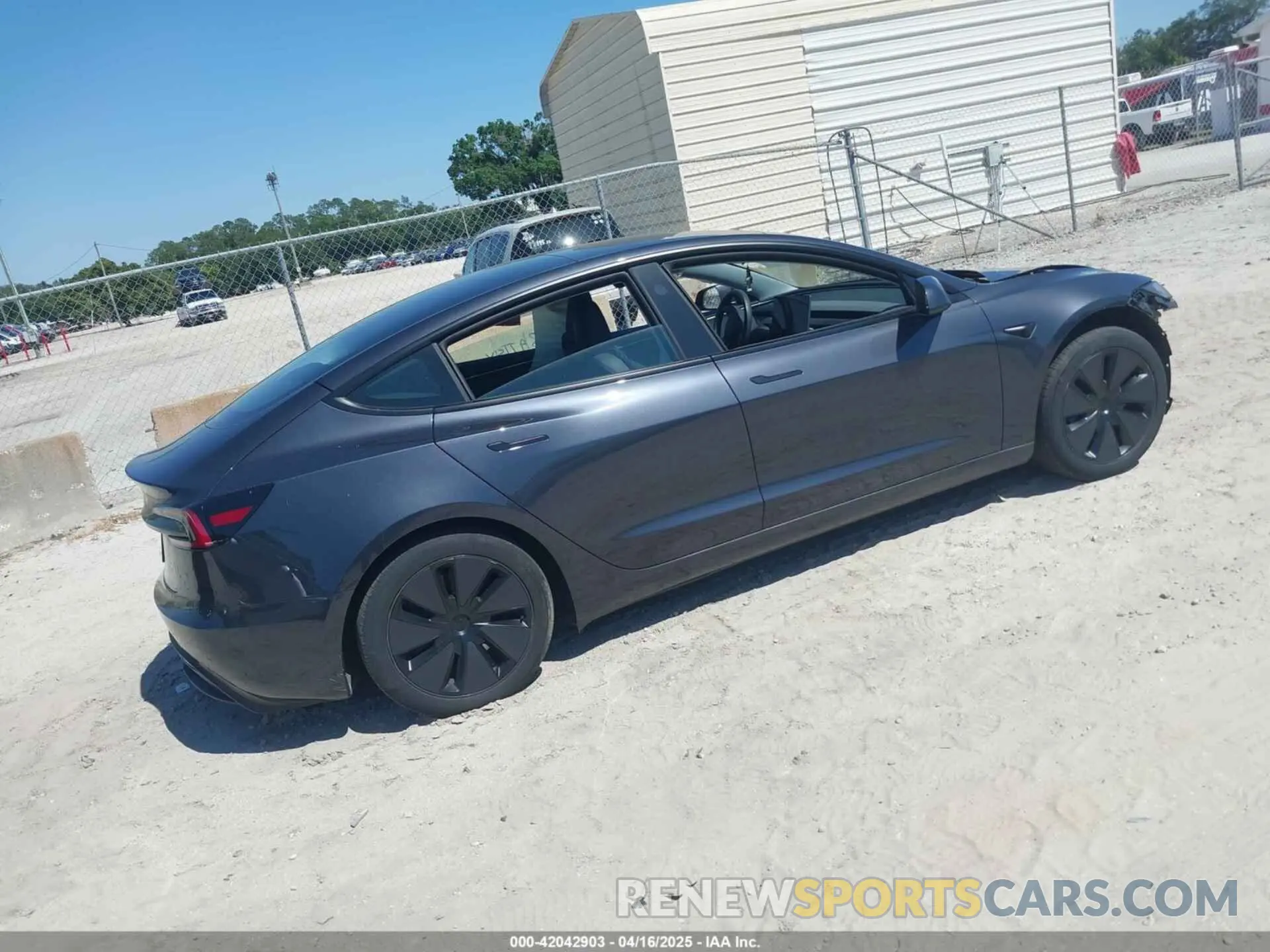 4 fotografías del automóvil dañado 5YJ3E1EA6RF747946 TESLA MODEL 3 2024