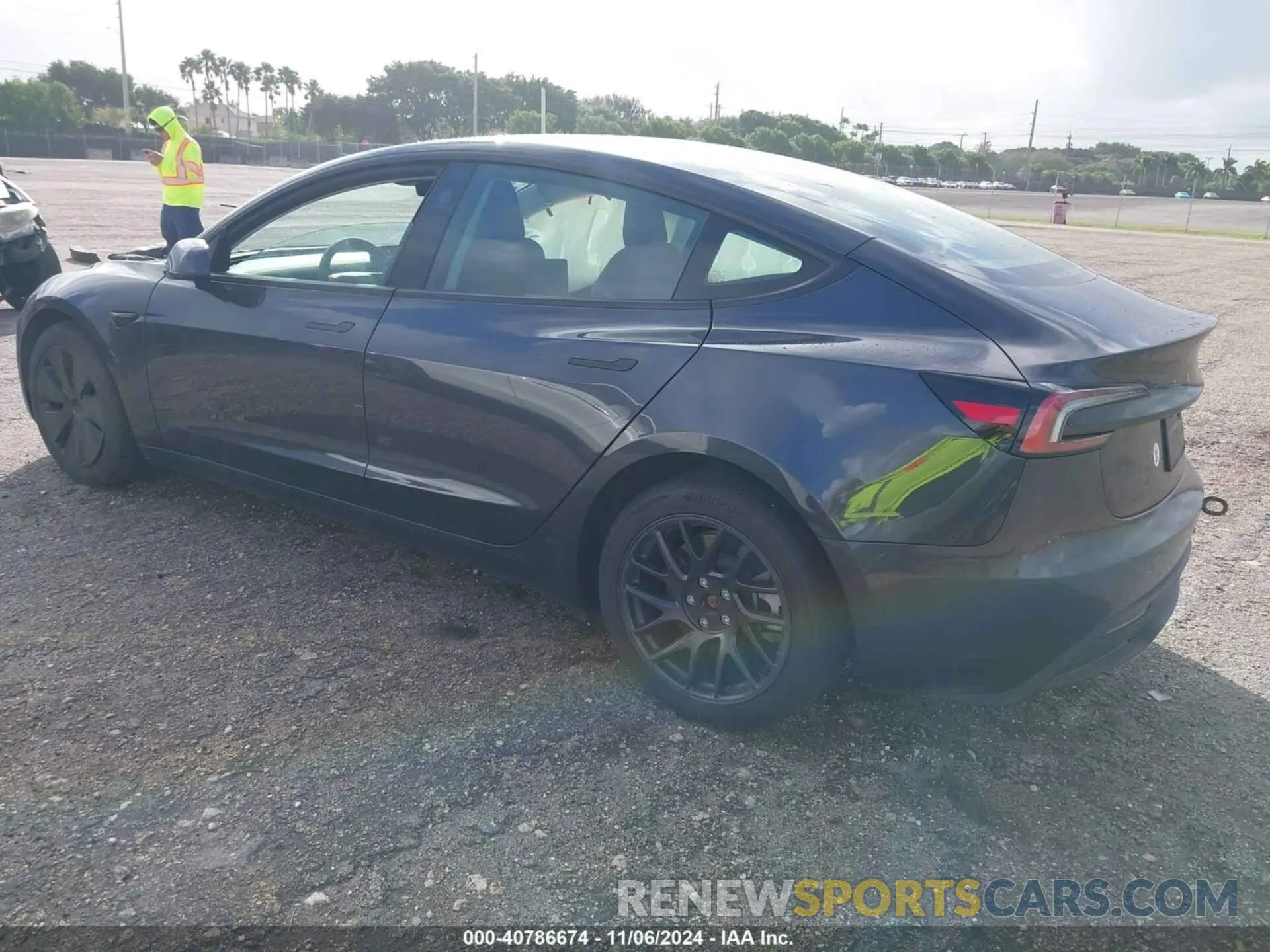 3 fotografías del automóvil dañado 5YJ3E1EA6RF756503 TESLA MODEL 3 2024