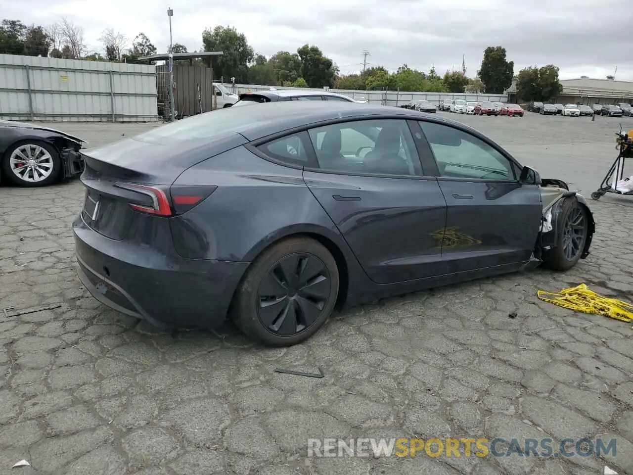 3 fotografías del automóvil dañado 5YJ3E1EA6RF784057 TESLA MODEL 3 2024