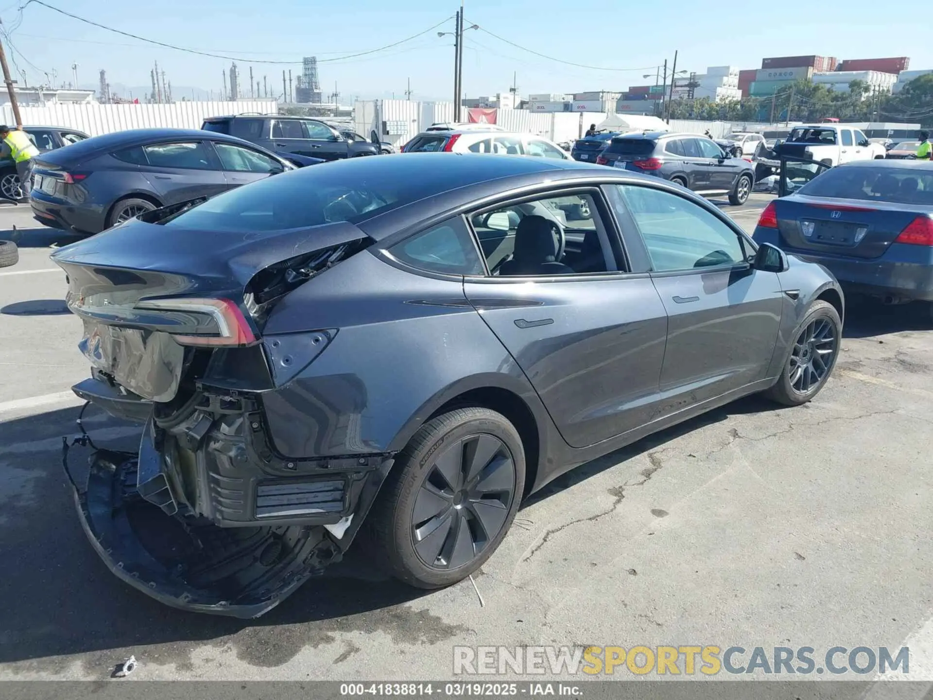 4 fotografías del automóvil dañado 5YJ3E1EA7RF717855 TESLA MODEL 3 2024