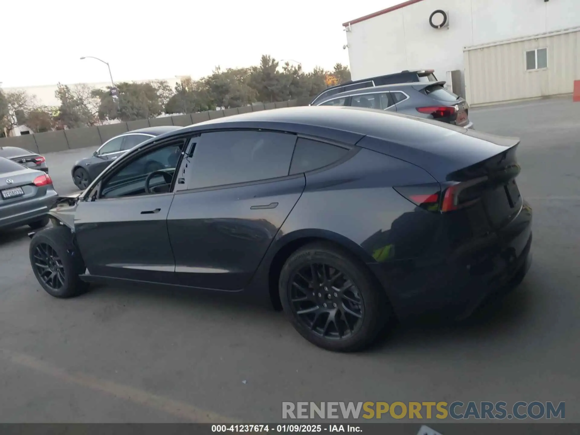 15 fotografías del automóvil dañado 5YJ3E1EA7RF742352 TESLA MODEL 3 2024