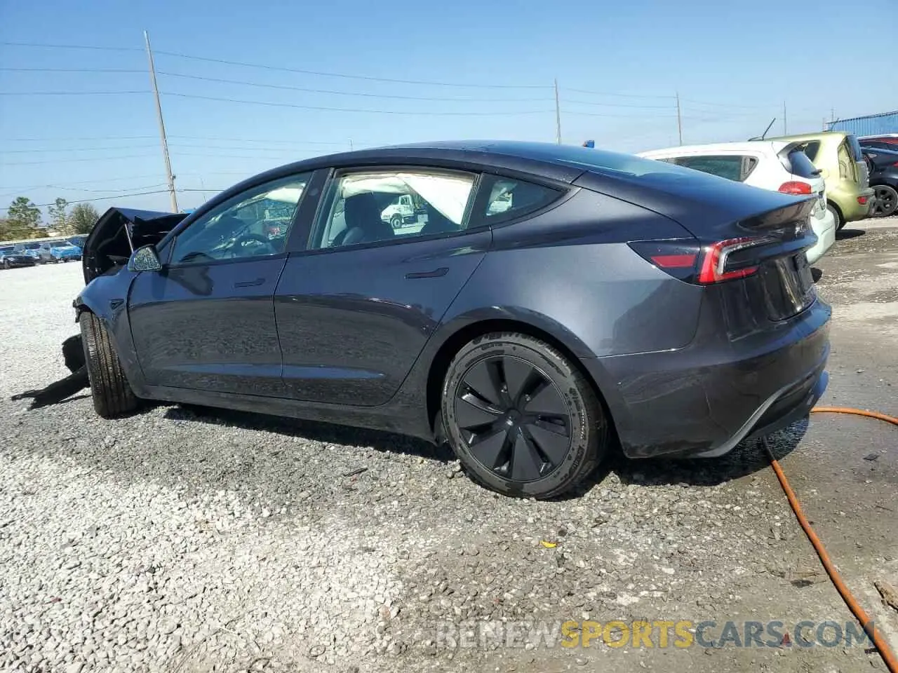 2 fotografías del automóvil dañado 5YJ3E1EA7RF743100 TESLA MODEL 3 2024