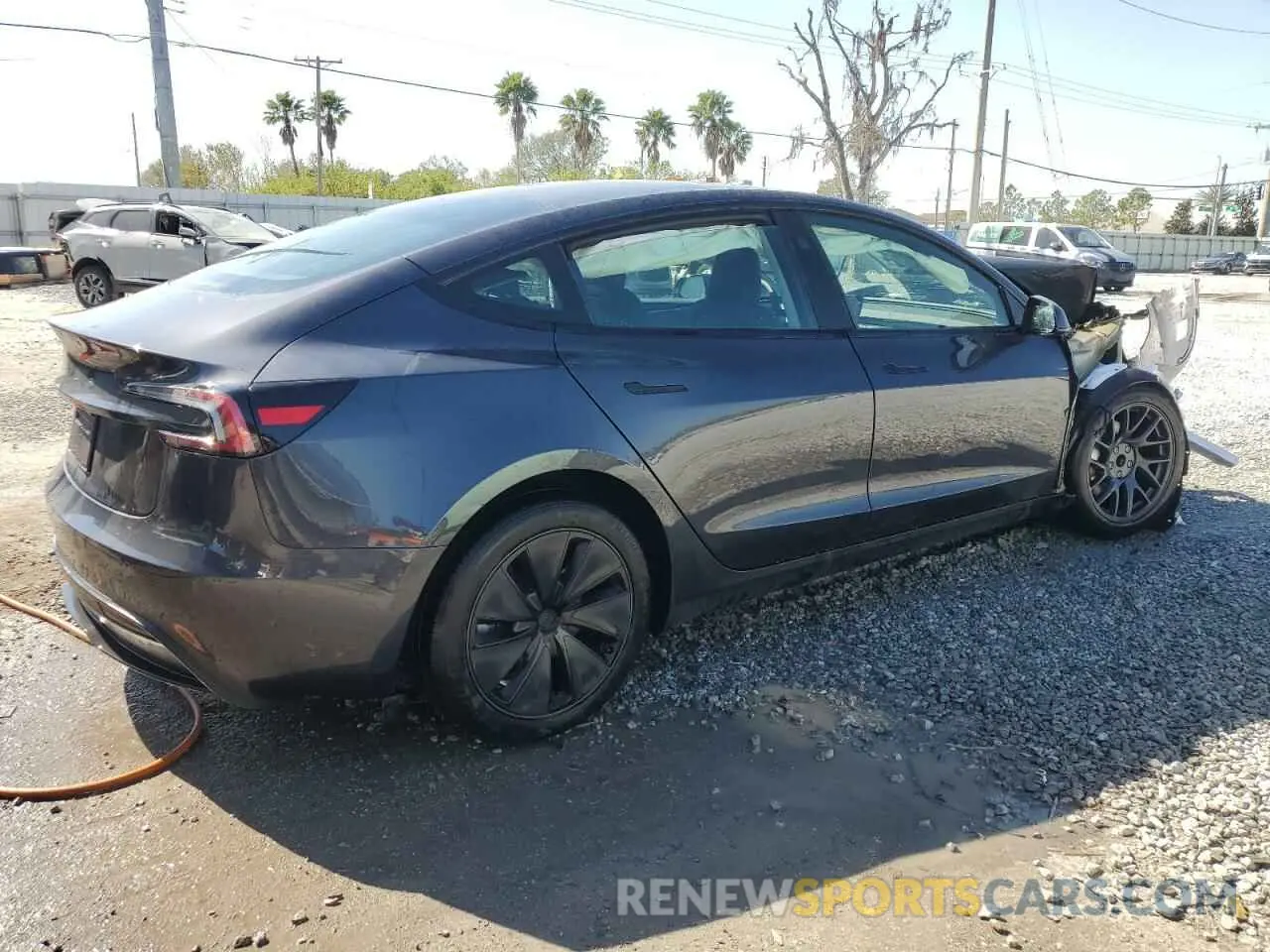 3 fotografías del automóvil dañado 5YJ3E1EA7RF743100 TESLA MODEL 3 2024