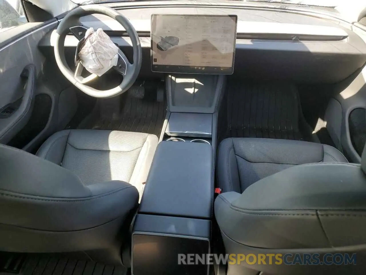 8 fotografías del automóvil dañado 5YJ3E1EA7RF743100 TESLA MODEL 3 2024