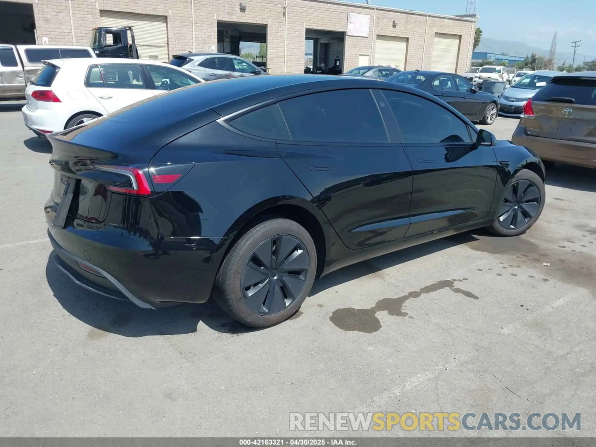 4 fotografías del automóvil dañado 5YJ3E1EA7RF868520 TESLA MODEL 3 2024