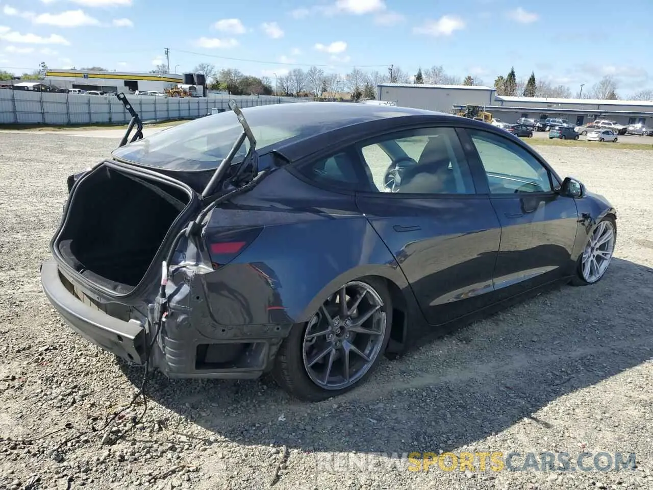 3 fotografías del automóvil dañado 5YJ3E1EA8RF741761 TESLA MODEL 3 2024