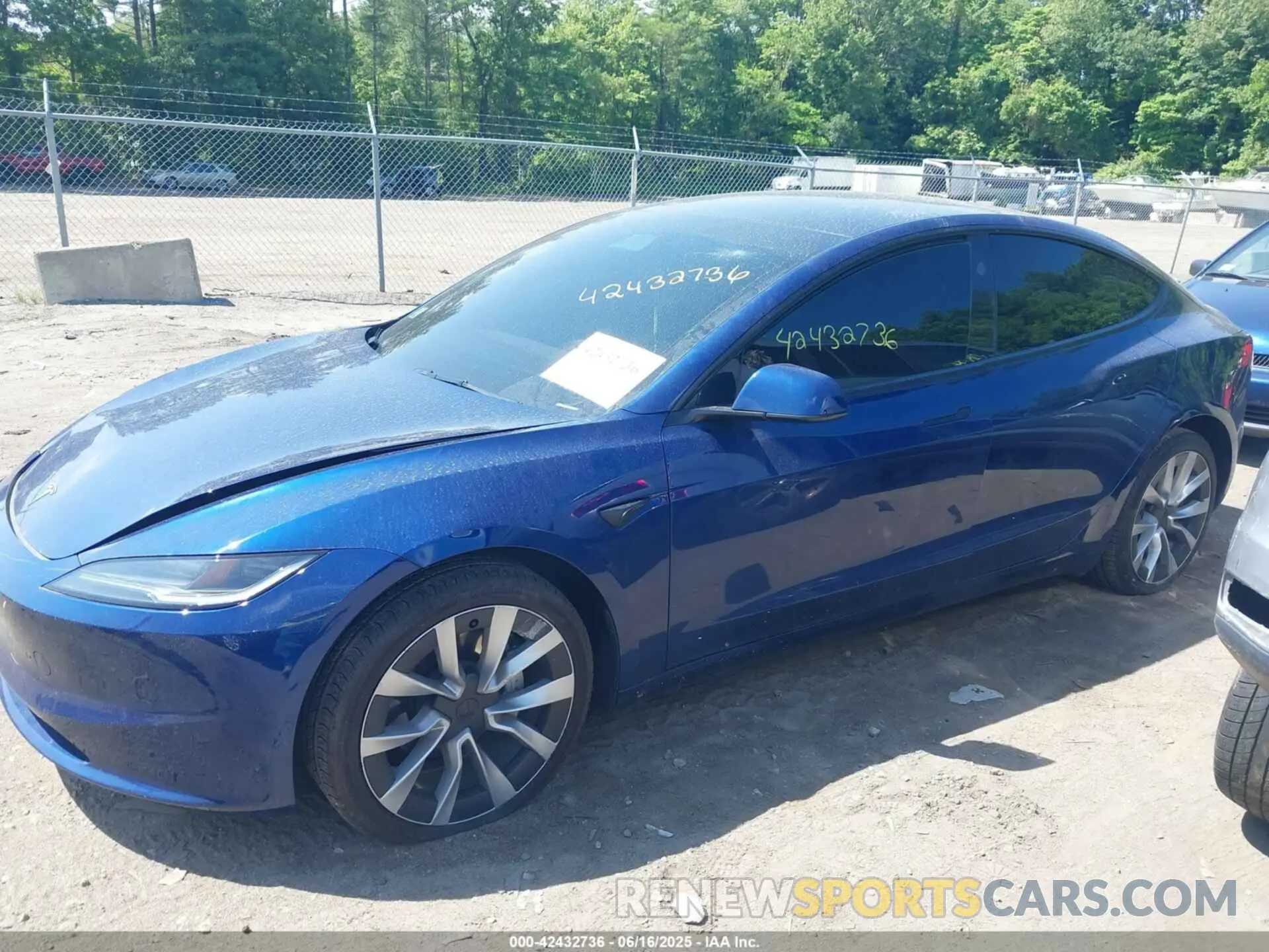13 fotografías del automóvil dañado 5YJ3E1EA8RF768989 TESLA MODEL 3 2024