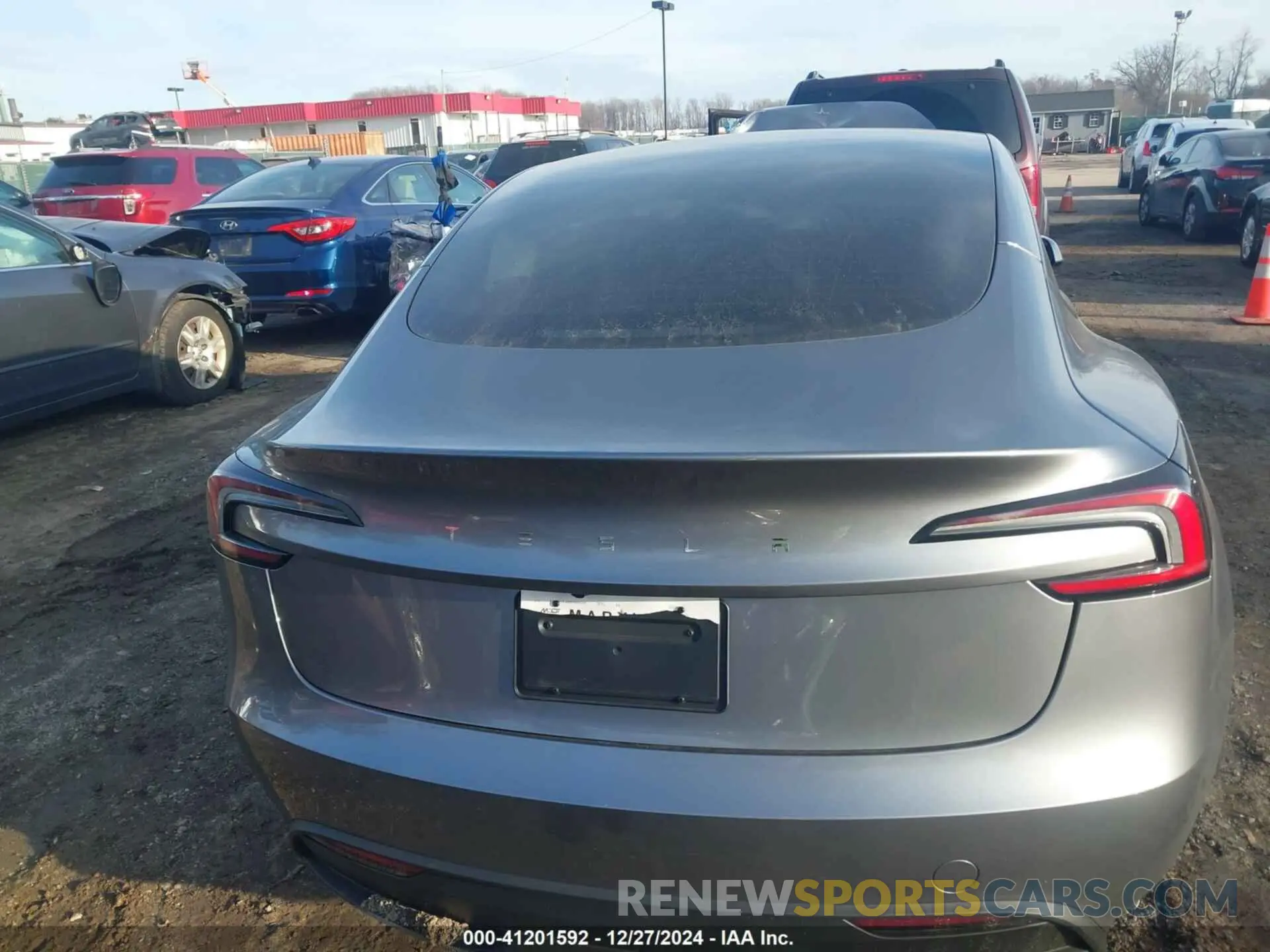 17 fotografías del automóvil dañado 5YJ3E1EA8RF869143 TESLA MODEL 3 2024