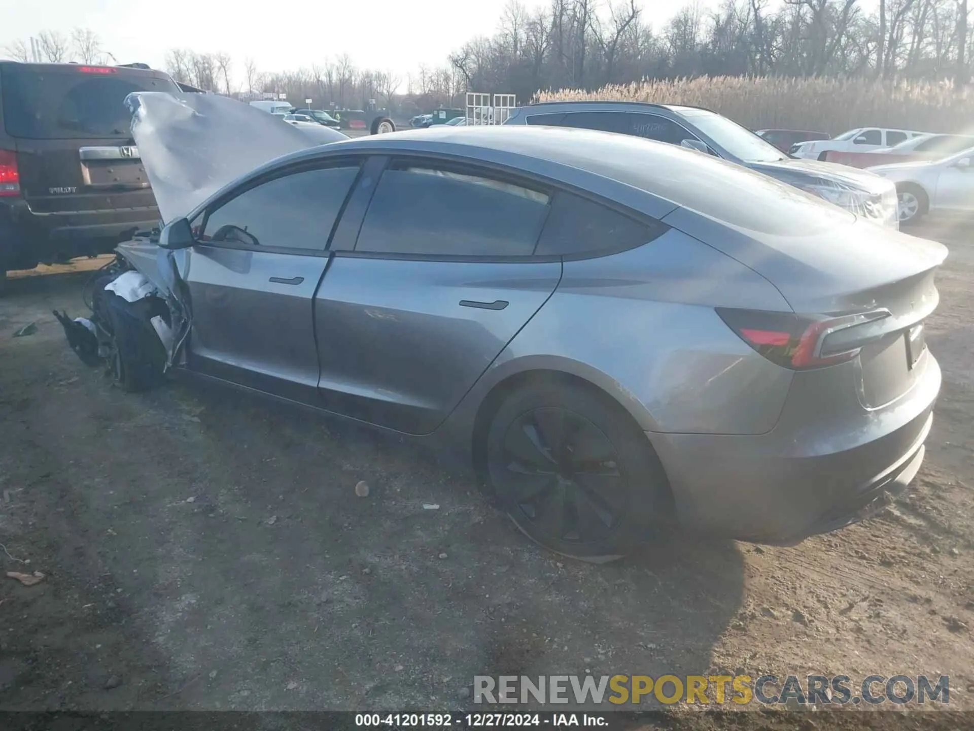 3 fotografías del automóvil dañado 5YJ3E1EA8RF869143 TESLA MODEL 3 2024