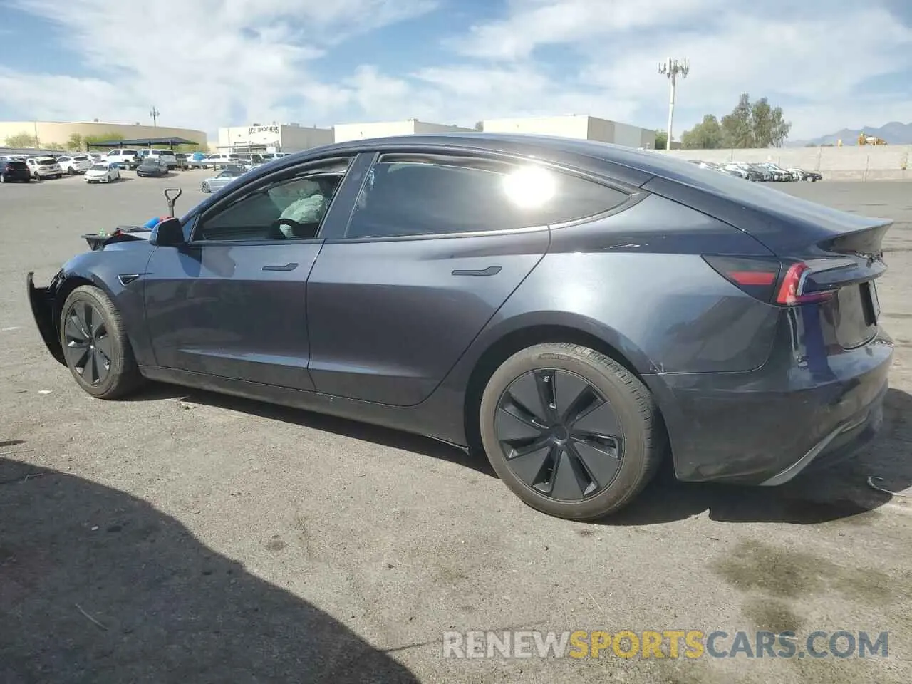 2 fotografías del automóvil dañado 5YJ3E1EA9RF740148 TESLA MODEL 3 2024