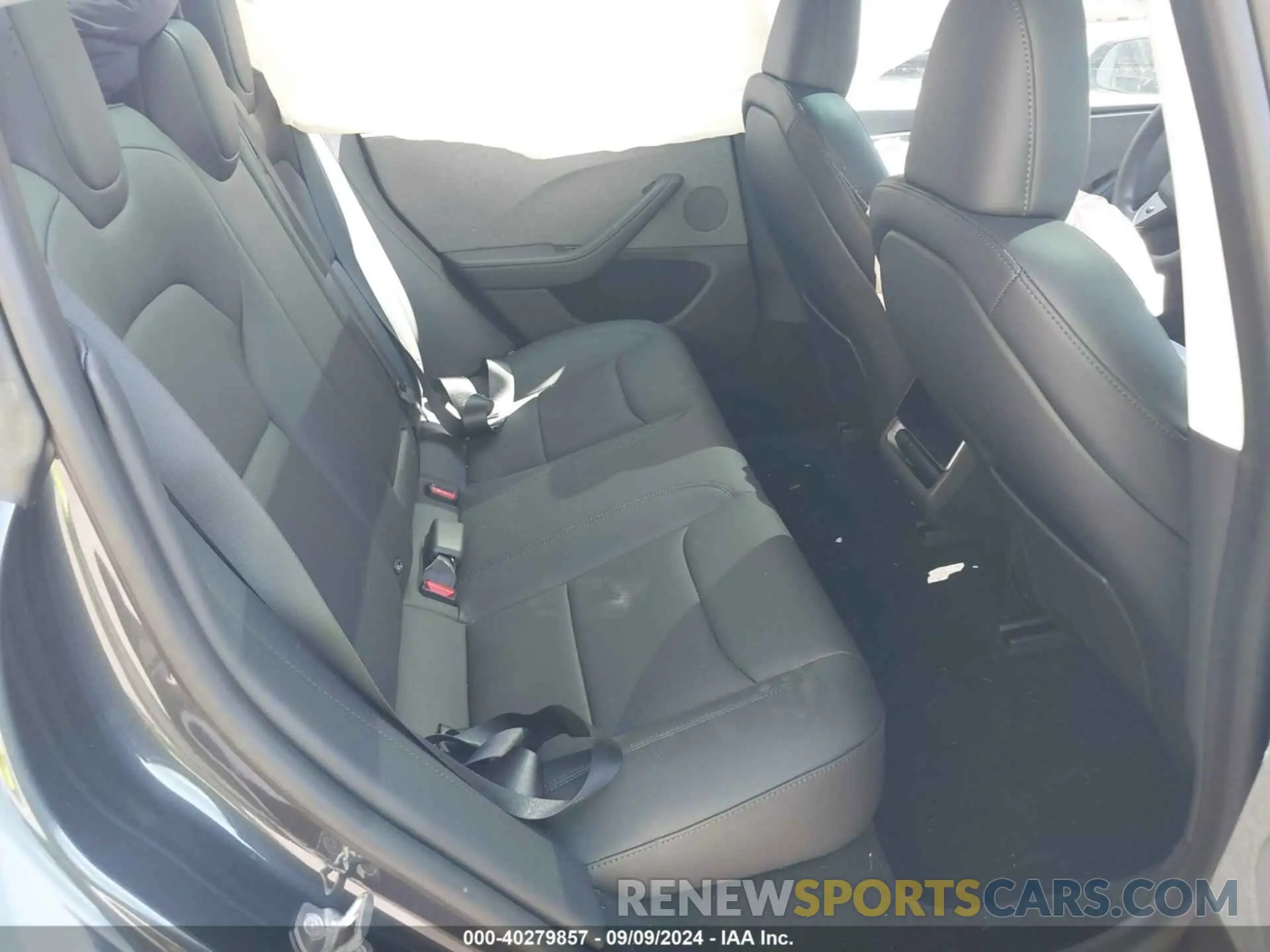8 fotografías del automóvil dañado 5YJ3E1EA9RF772243 TESLA MODEL 3 2024