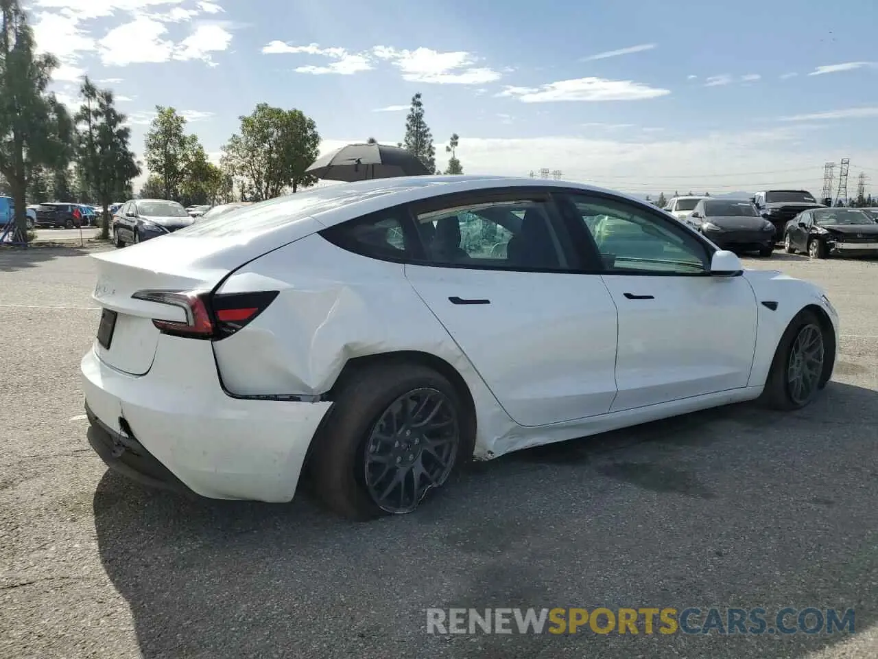 3 fotografías del automóvil dañado 5YJ3E1EA9RF826673 TESLA MODEL 3 2024