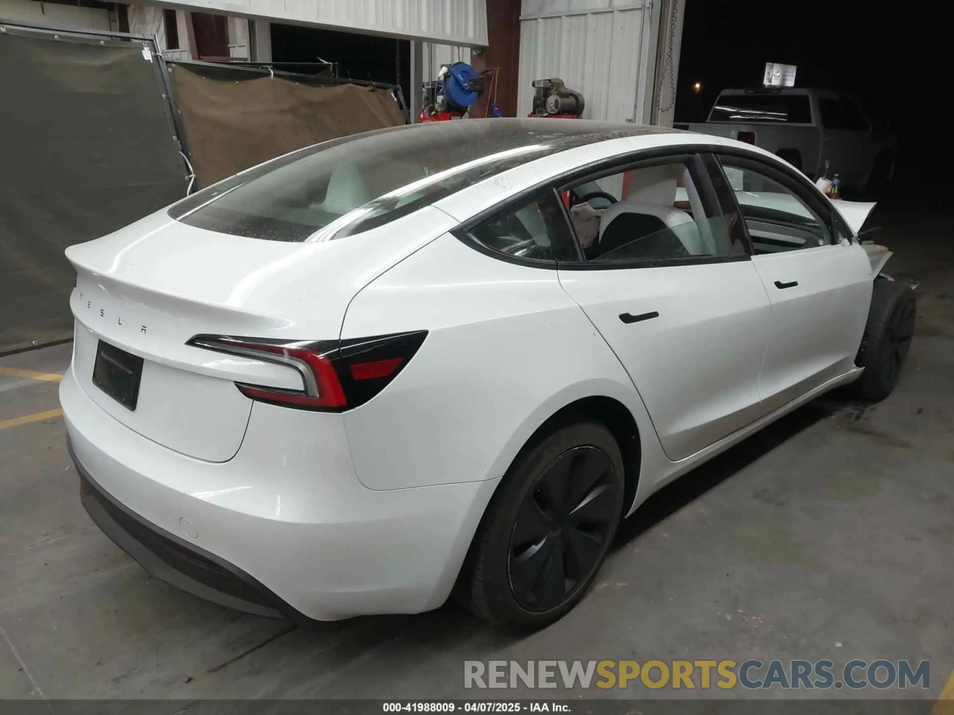 4 fotografías del automóvil dañado 5YJ3E1EA9RF836300 TESLA MODEL 3 2024
