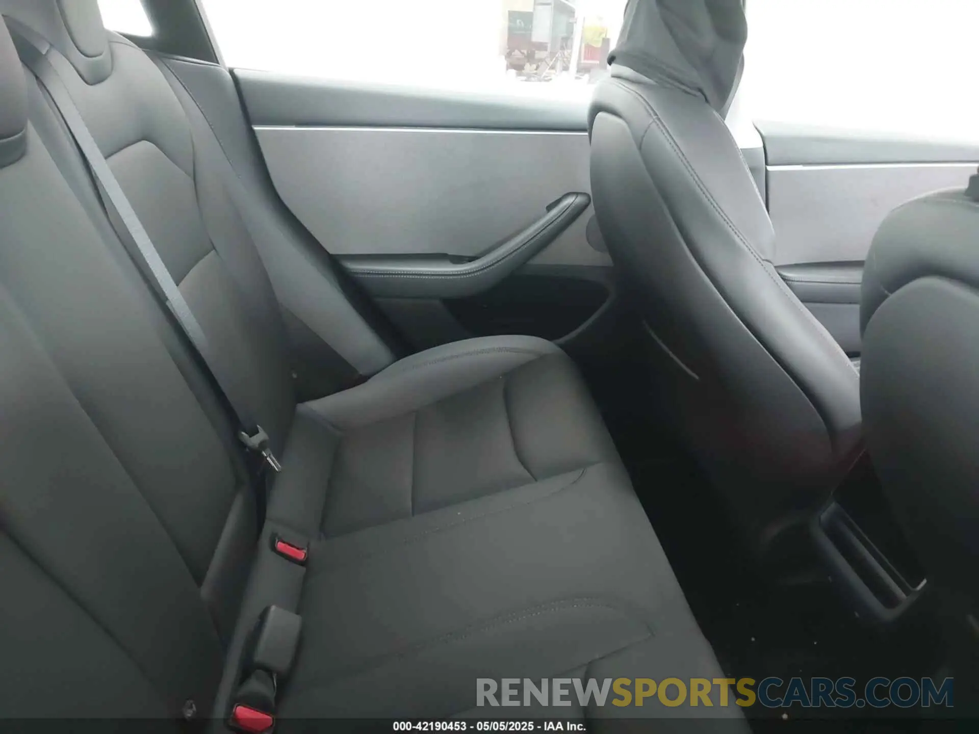 8 fotografías del automóvil dañado 5YJ3E1EAXRF732804 TESLA MODEL 3 2024