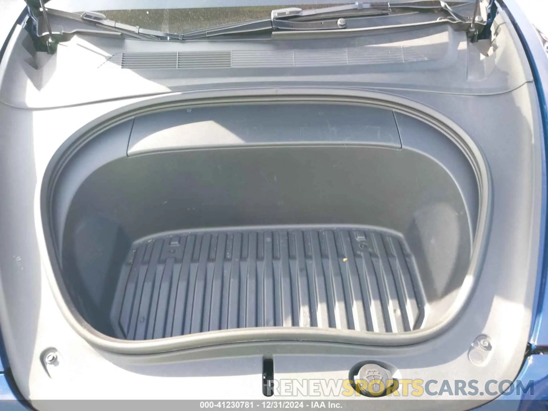 10 fotografías del automóvil dañado 5YJ3E1EAXRF744712 TESLA MODEL 3 2024
