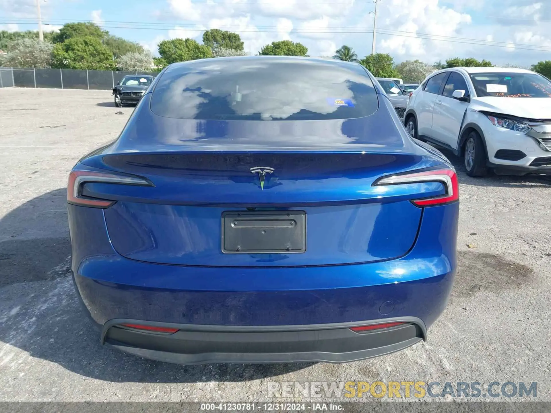 16 fotografías del automóvil dañado 5YJ3E1EAXRF744712 TESLA MODEL 3 2024