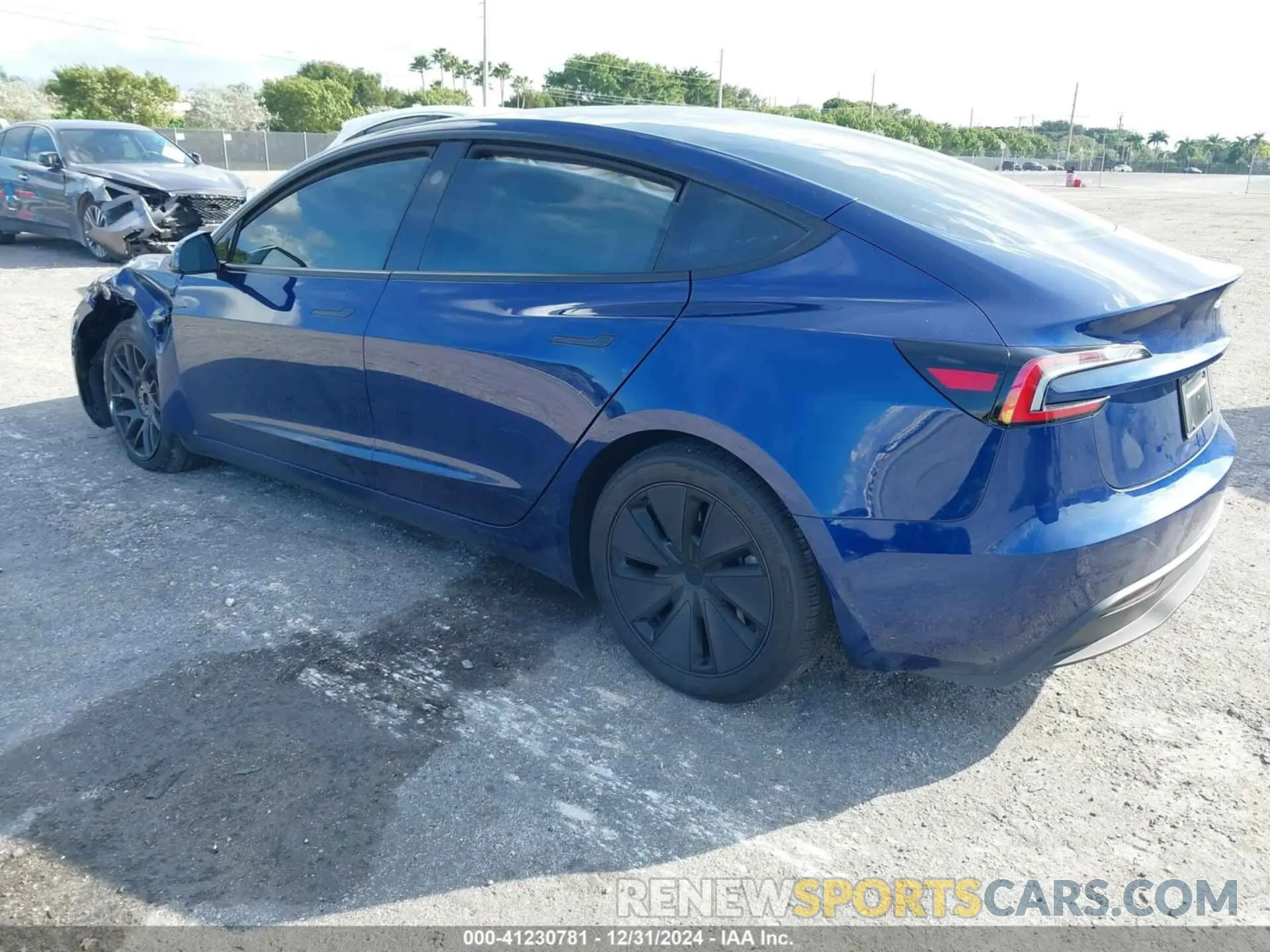 3 fotografías del automóvil dañado 5YJ3E1EAXRF744712 TESLA MODEL 3 2024