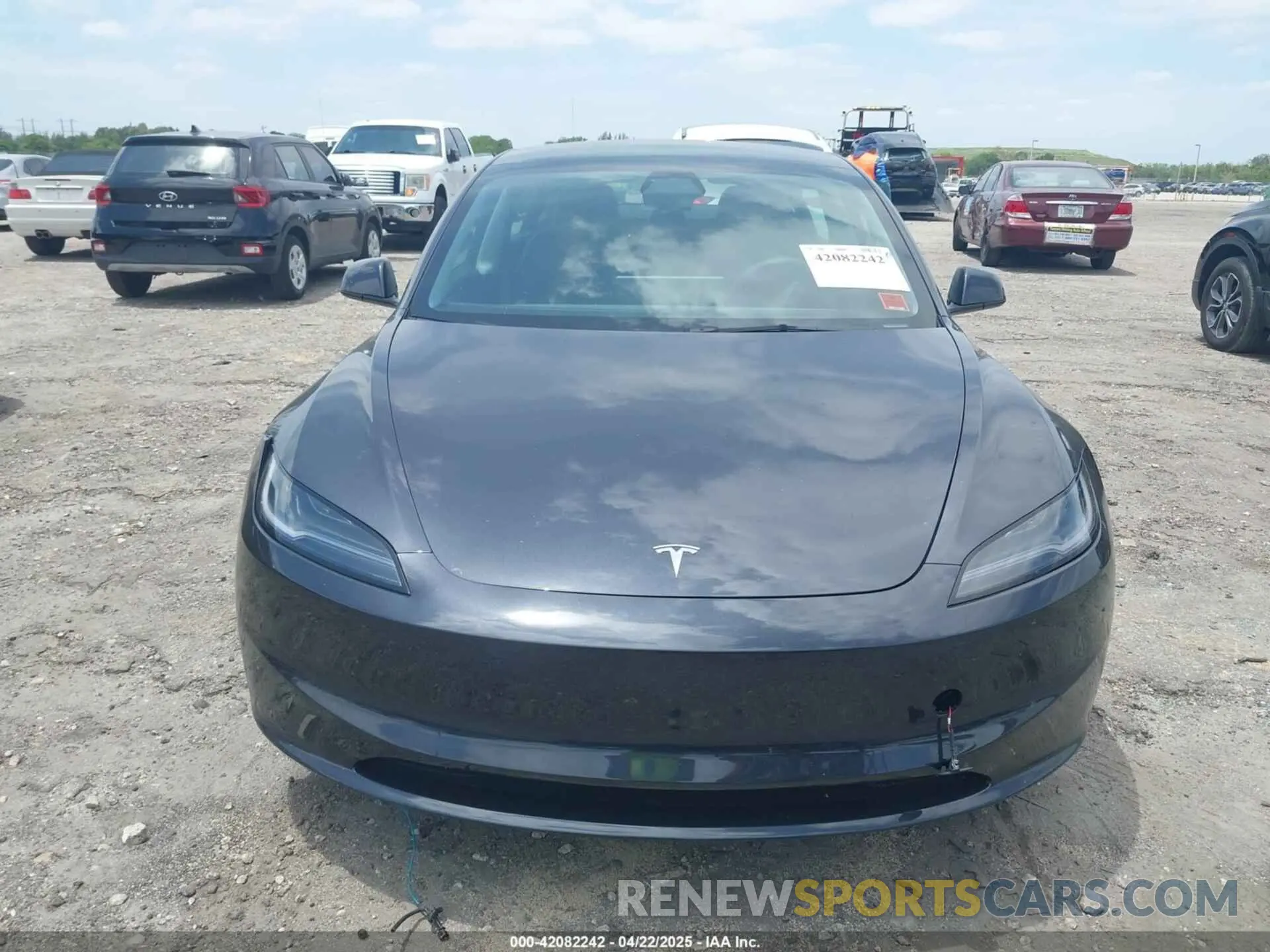 12 fotografías del automóvil dañado 5YJ3E1EAXRF754866 TESLA MODEL 3 2024