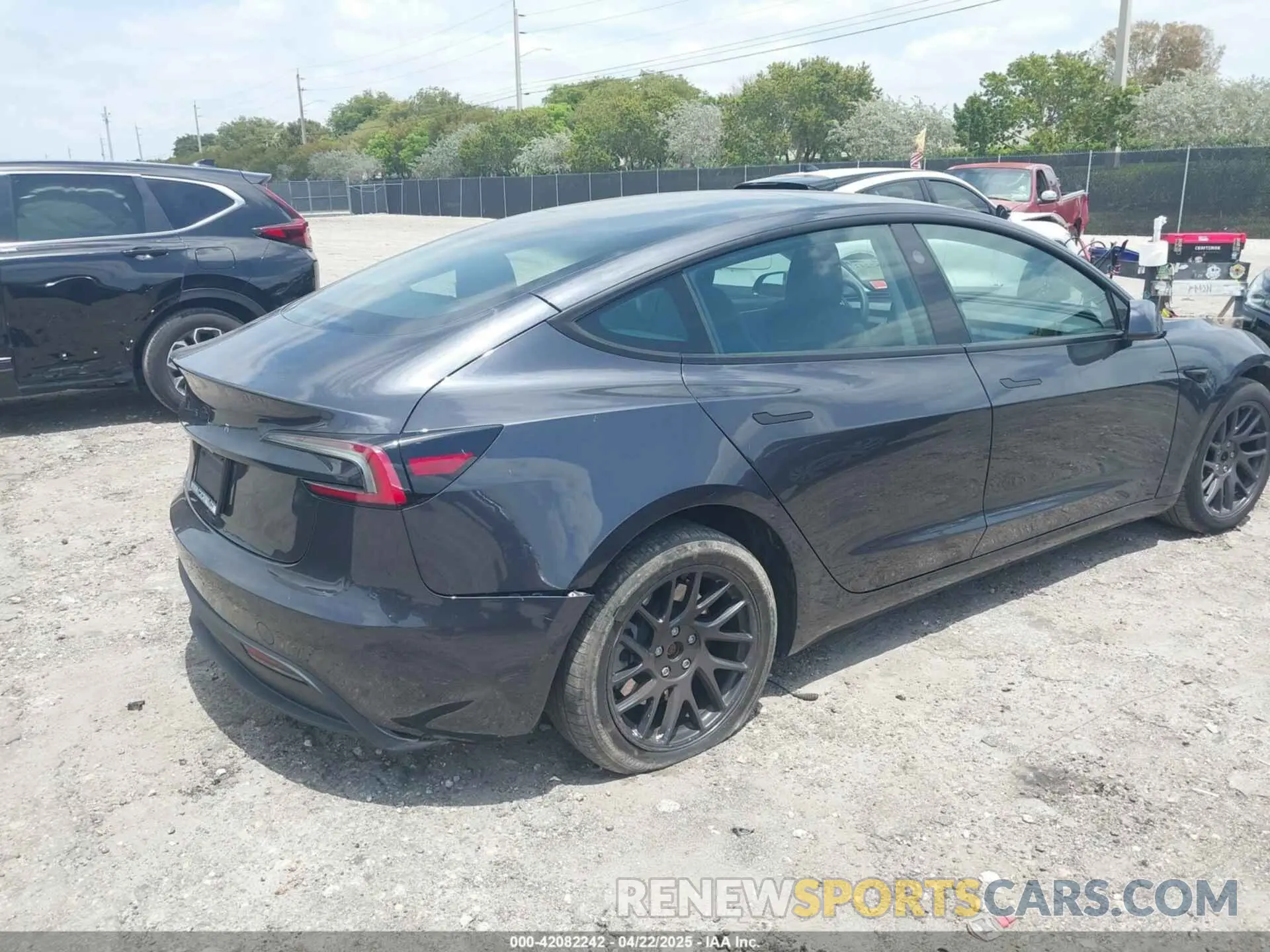4 fotografías del automóvil dañado 5YJ3E1EAXRF754866 TESLA MODEL 3 2024