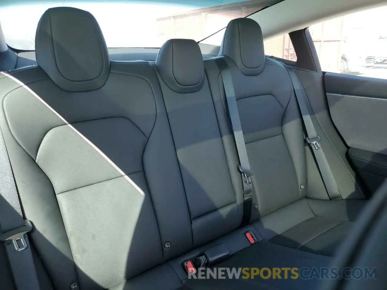 10 fotografías del automóvil dañado 5YJ3E1EAXRF766077 TESLA MODEL 3 2024